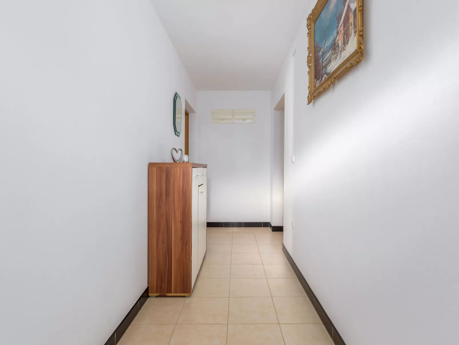 Anemona, Dorf Valbandon-Dedans