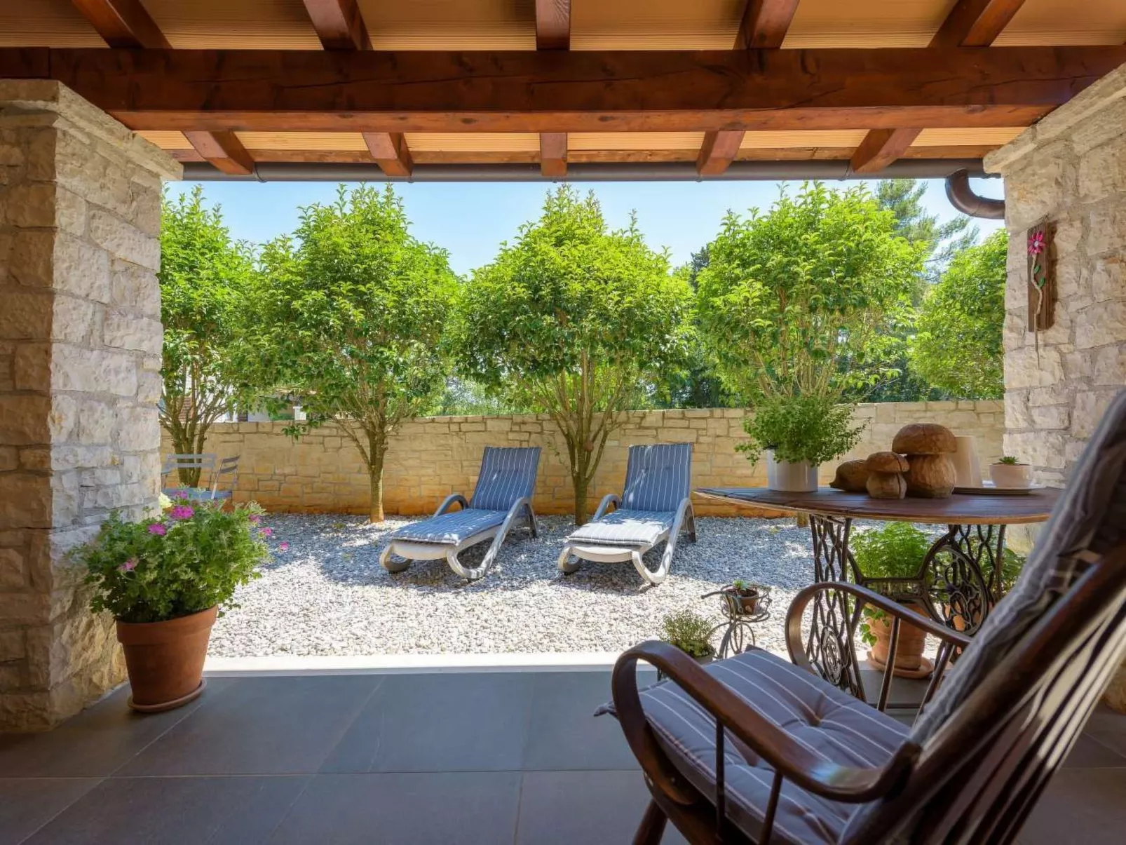 Villa Crystal-Draußen