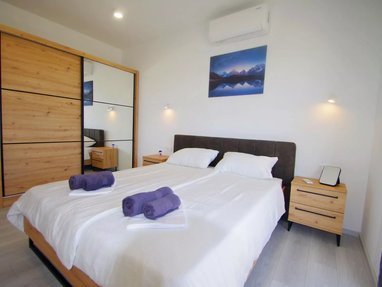 Mit privatem Pool, Dorf Šišan-Drinnen