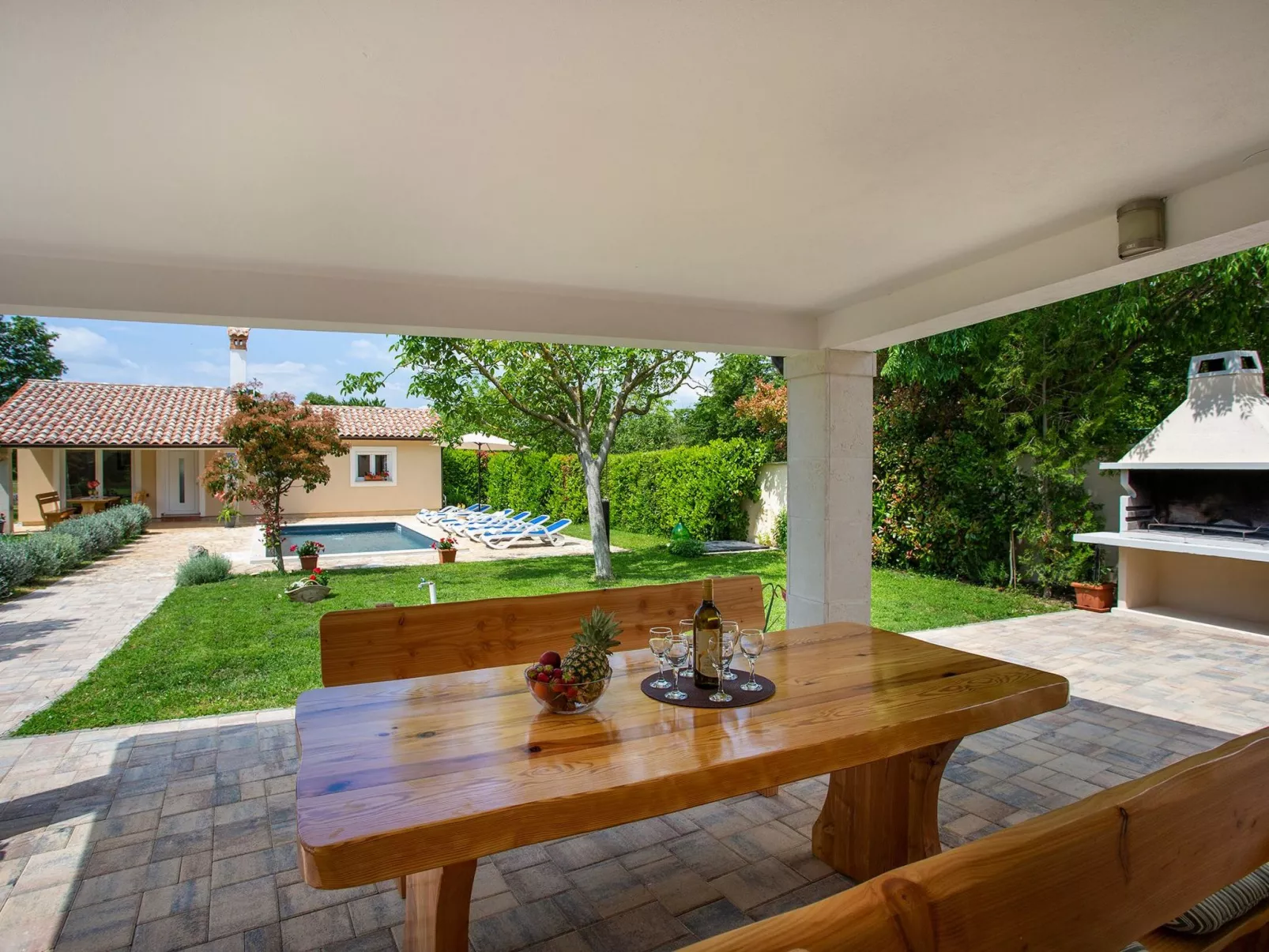 Ferienvilla Darko mit Schwimmbad-Outside