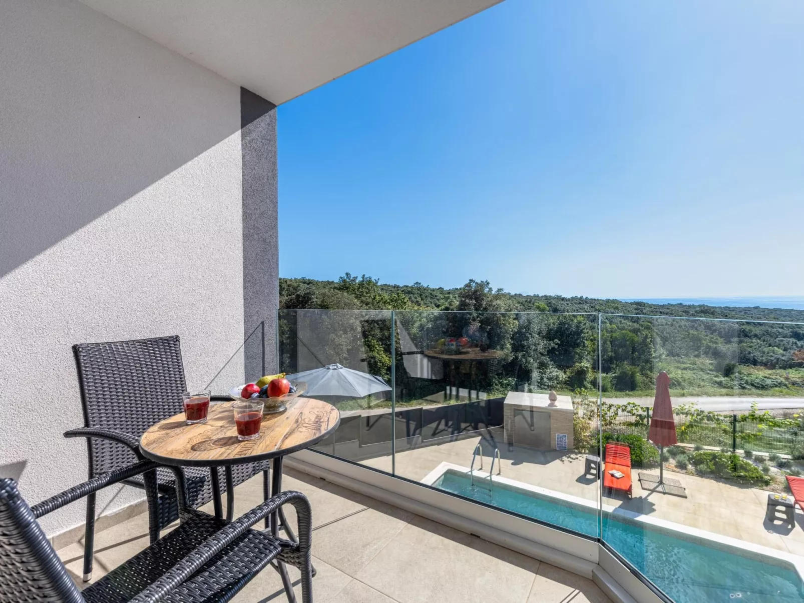 Für 7 Personen und 1 Kind in Segotici, Istrien (Südküste von Istrien)-Image-tags.info