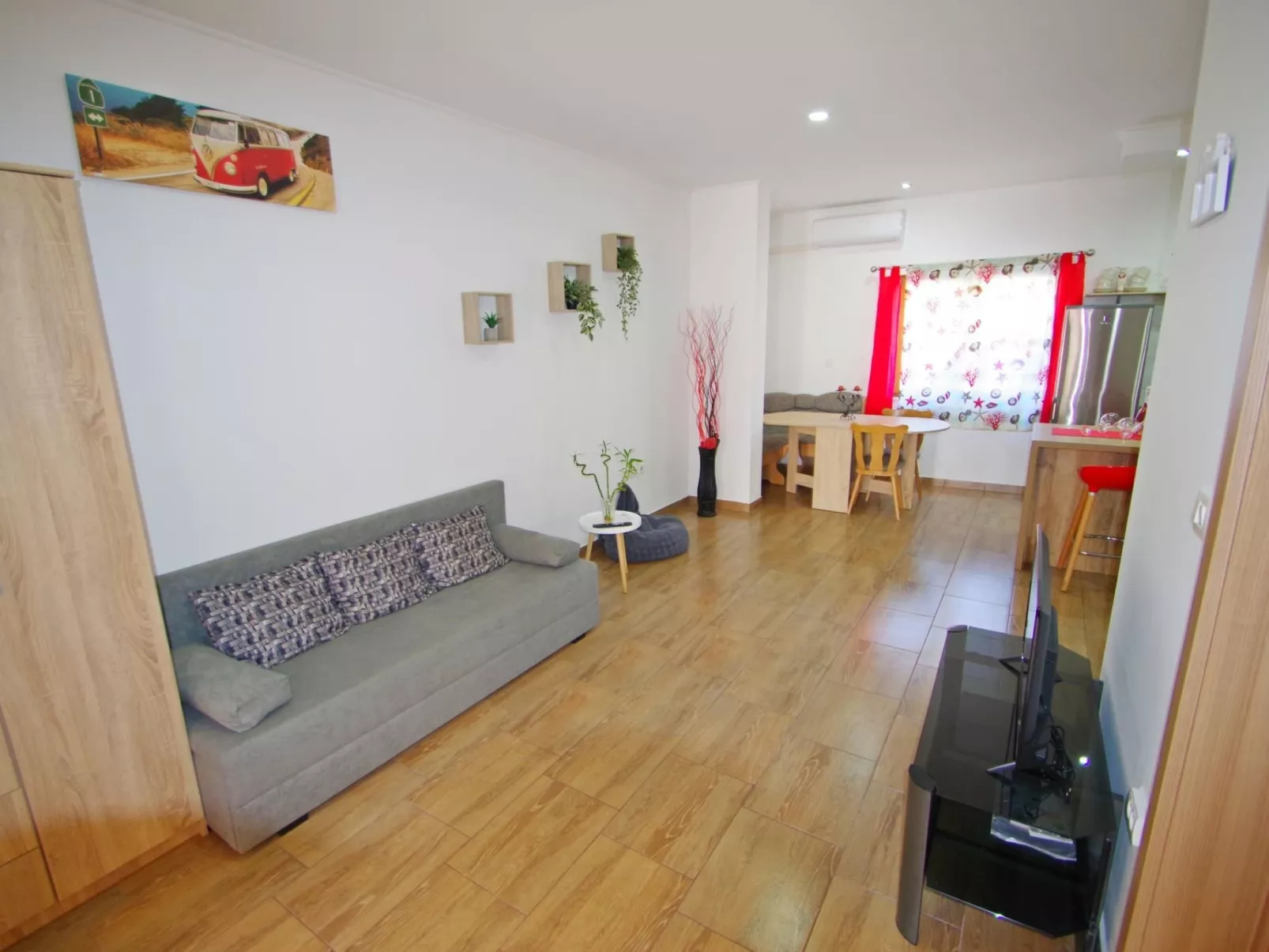 2 schlafzimmer ferienwohnung in viilage Loborika-Inside