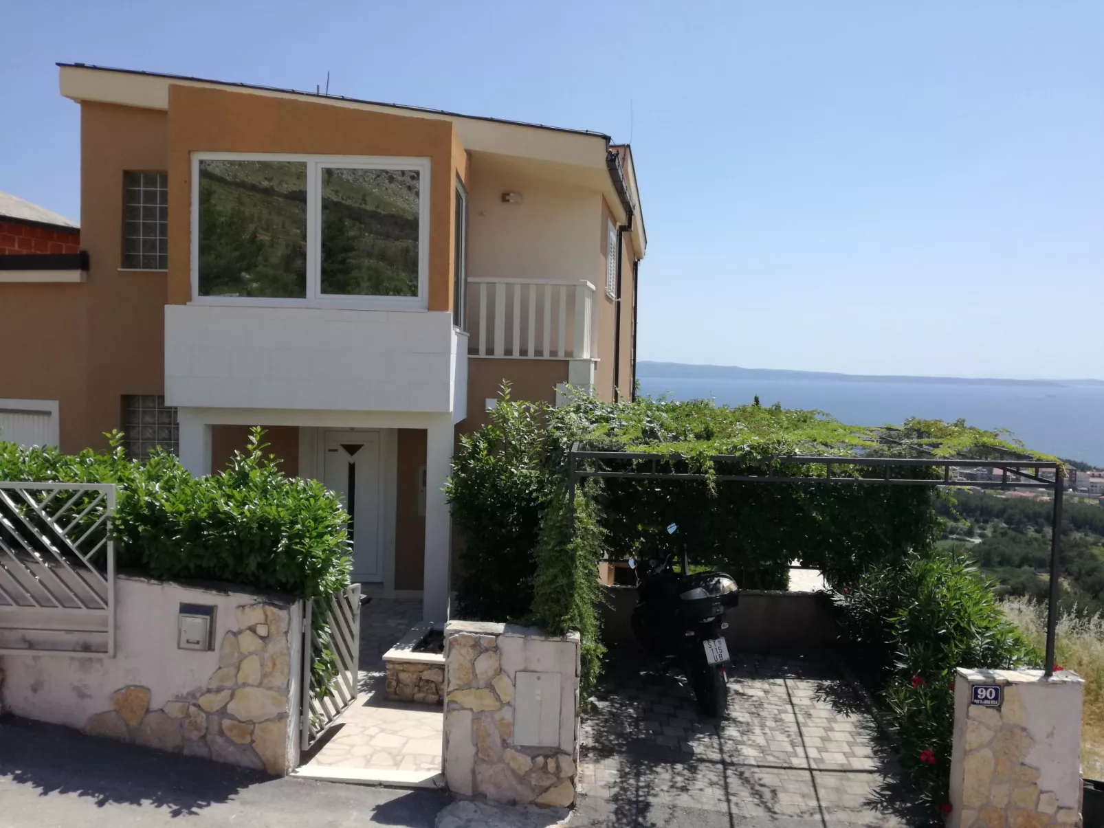 "Villa Petar" mit Infinity Pool-Draußen