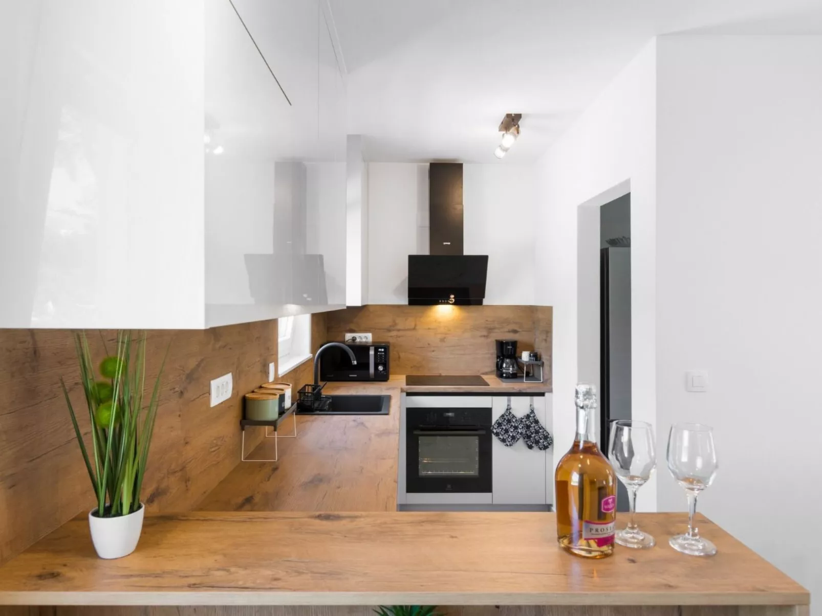 NEU Ferienhaus in Vir -TA Leut Agency-Image-tags.info