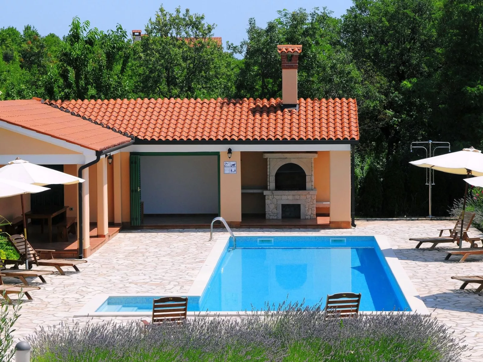 Villa Biljana, mit Zugang zu zwei Gemeinschaftspools-Dehors