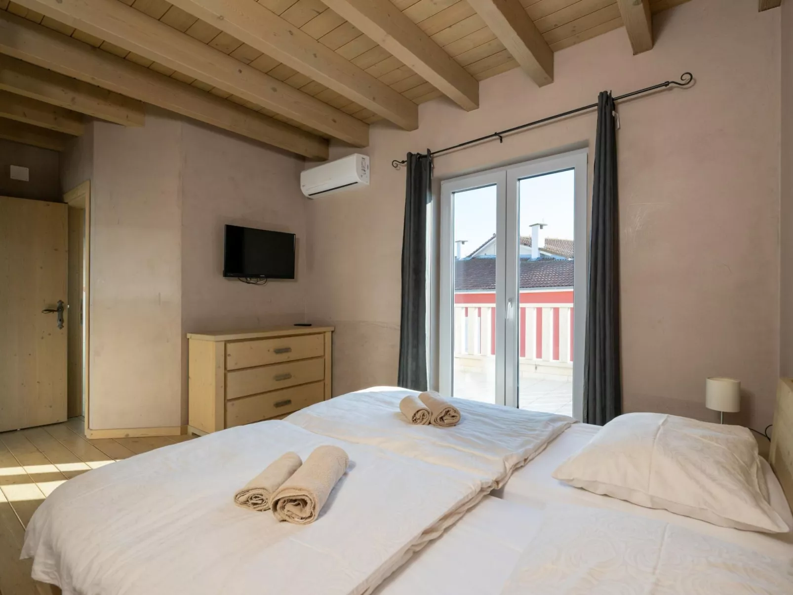 Villa Bellavista für 16 Gäste mit Hockeytisch-Dedans