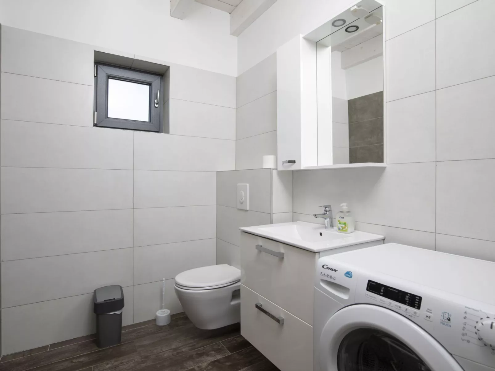 Villa Sole am Meer mit Pool, Sauna, Whirlpool-Drinnen