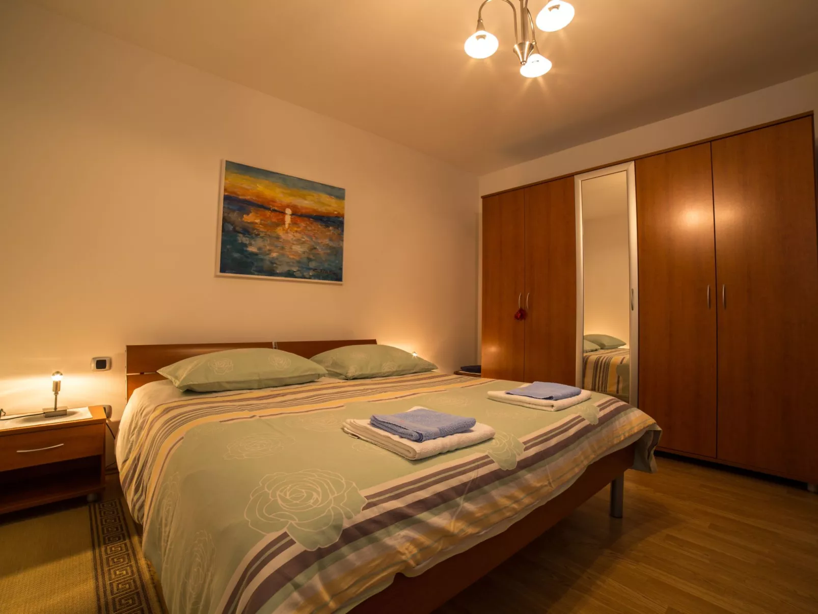 Wohnung mit Terrasse-Drinnen