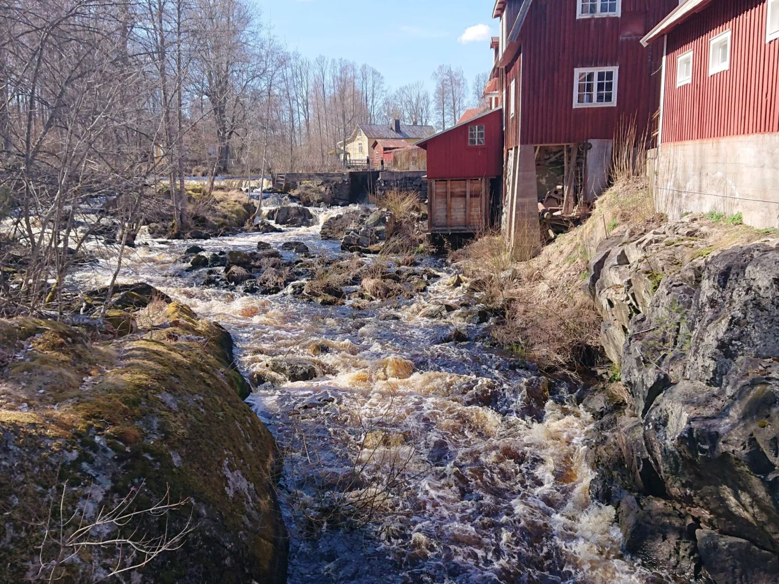 Familienfreundliches Ferienhaus mit großem Garten-Dehors