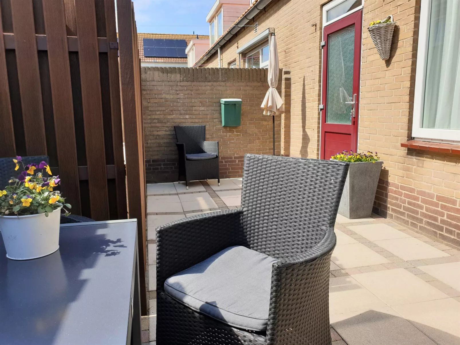 Sommerhaus in ruhiger Lage mit privatem Garten und Terrasse-Outside