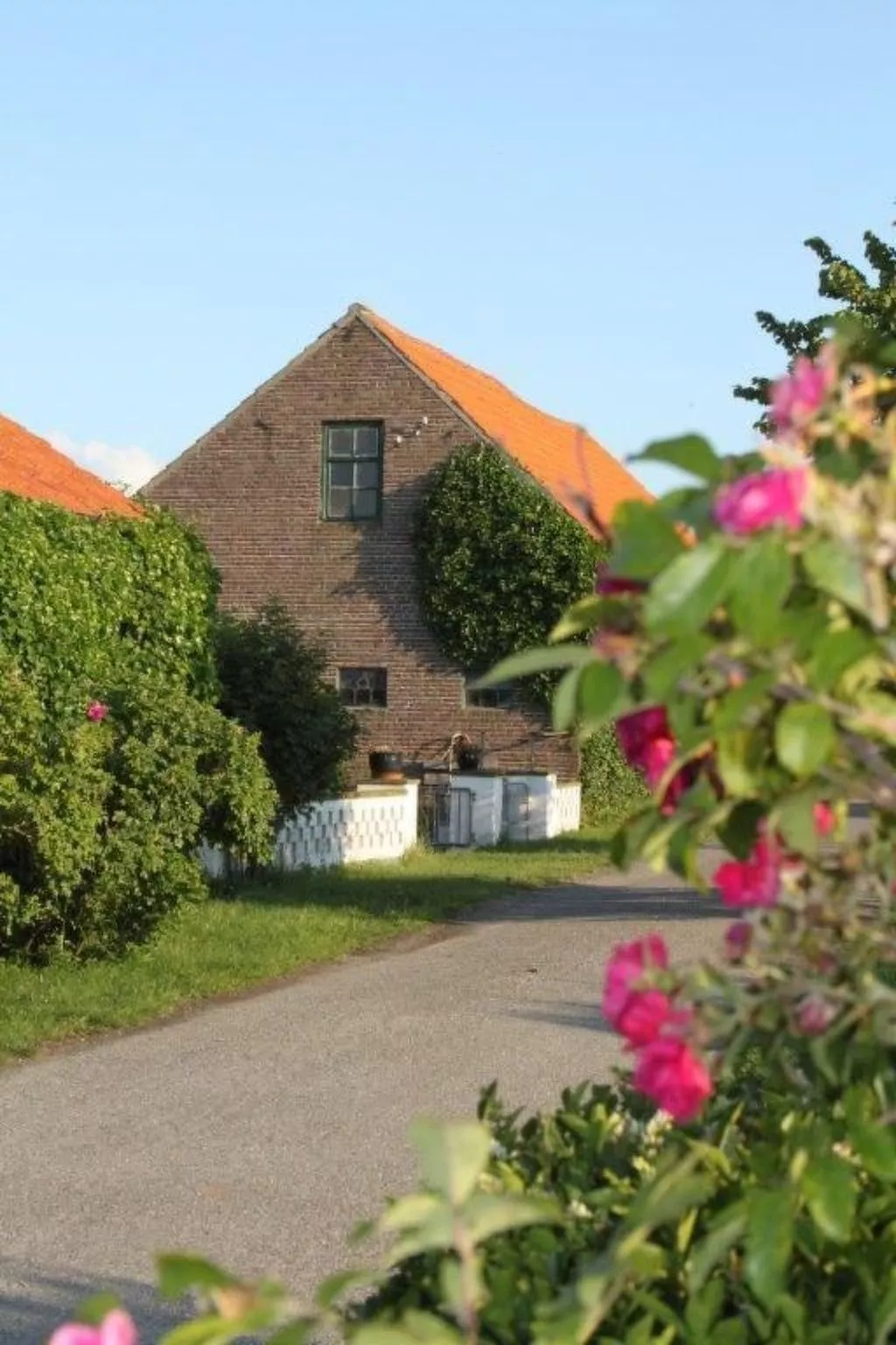 Altes Deichbauernhaus mit Garten-Image-tags.info