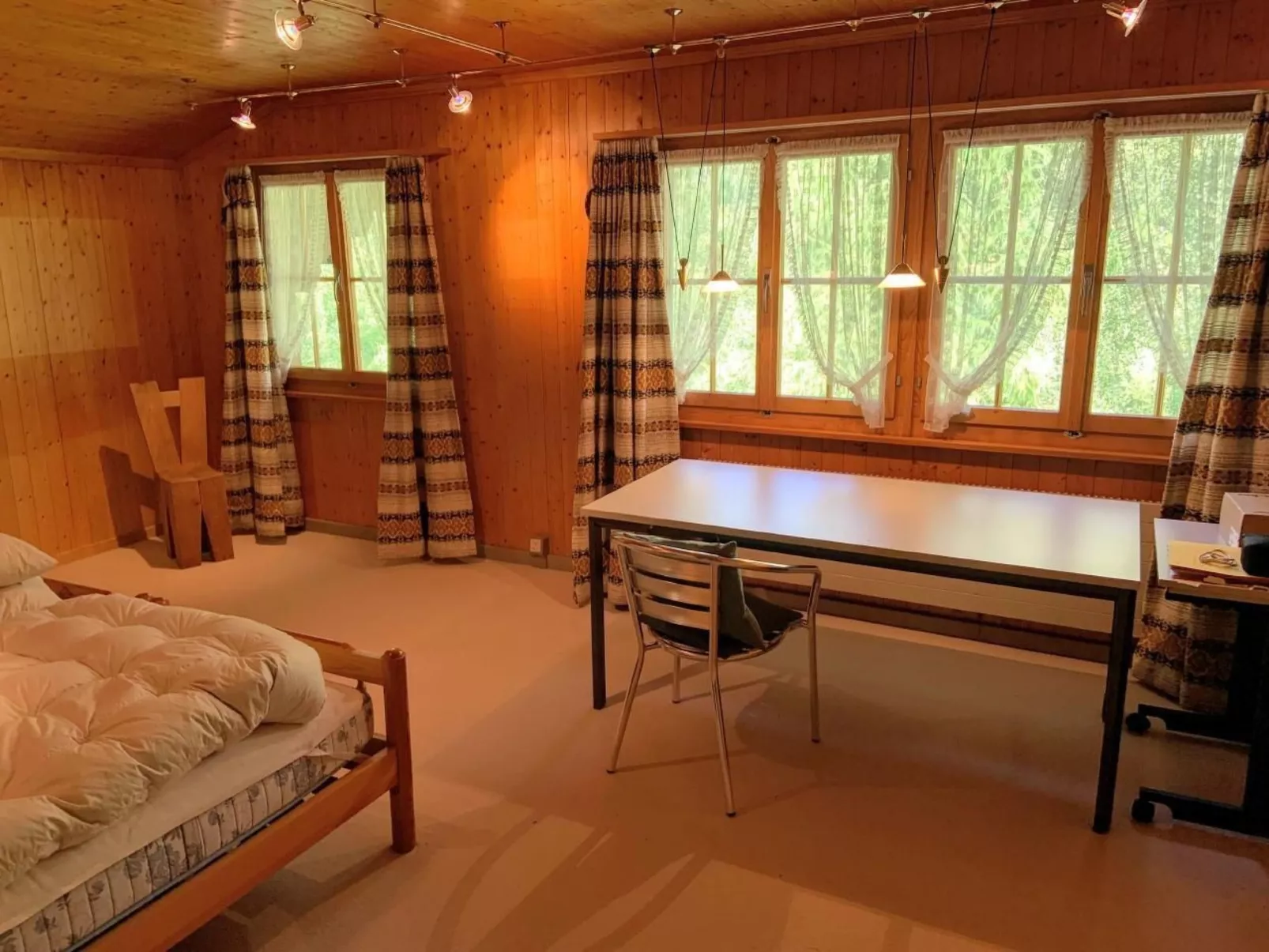 Chalet Finkenwiese - für 8 Erwachsene und 5 Kinder-Drinnen