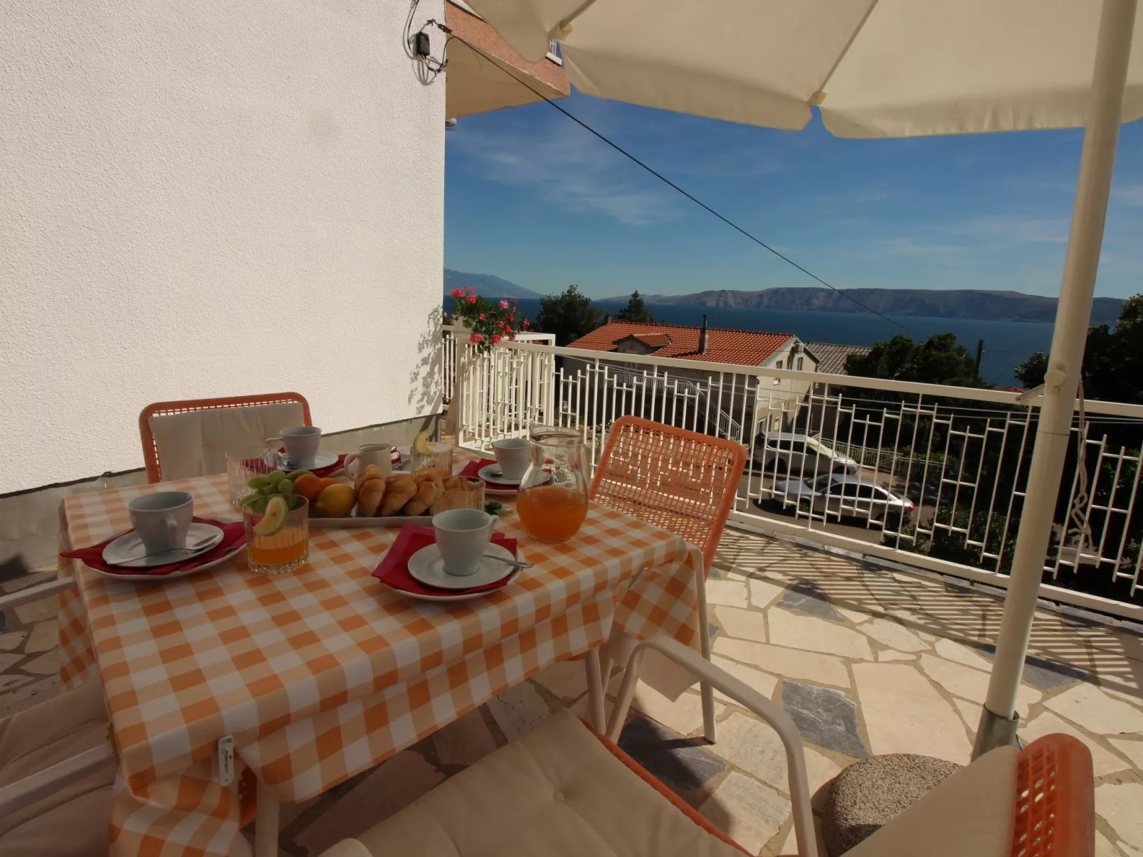 Wunderschöne Ferienwohnung in Novi Vinodolski-Outside