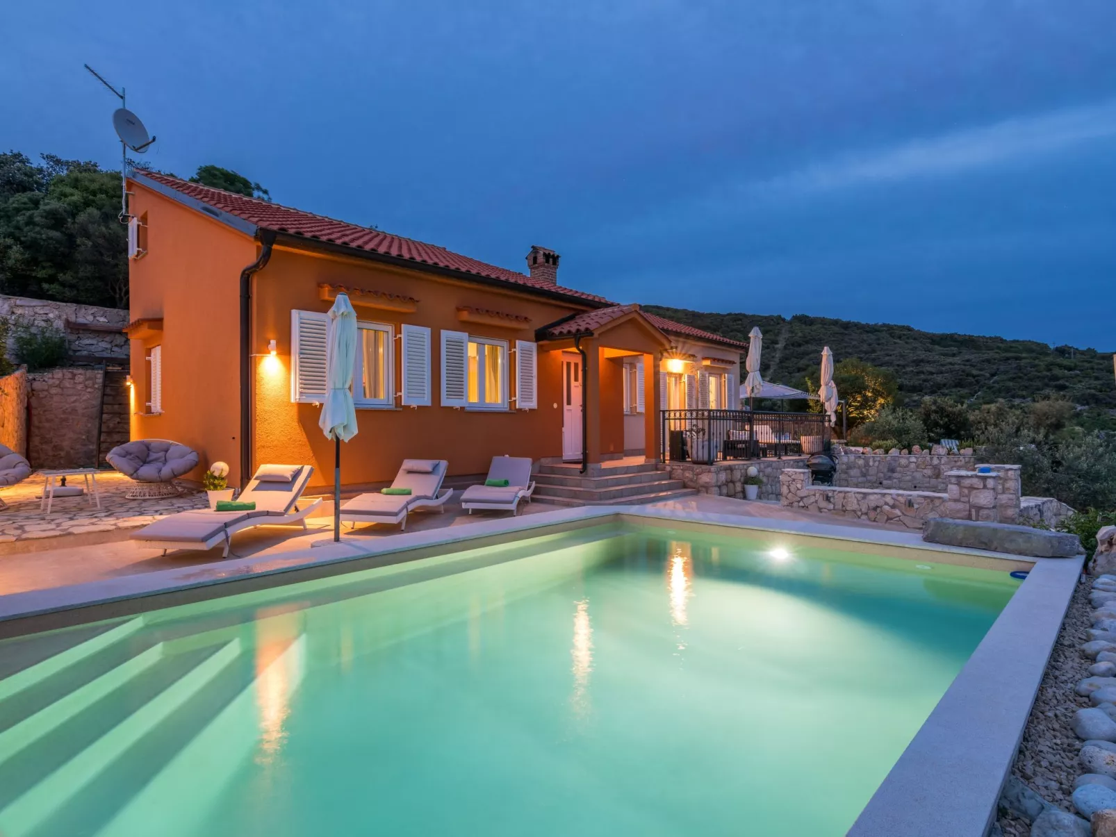 Exklusive und stilvolle Meerblick-Inselvilla-Outside