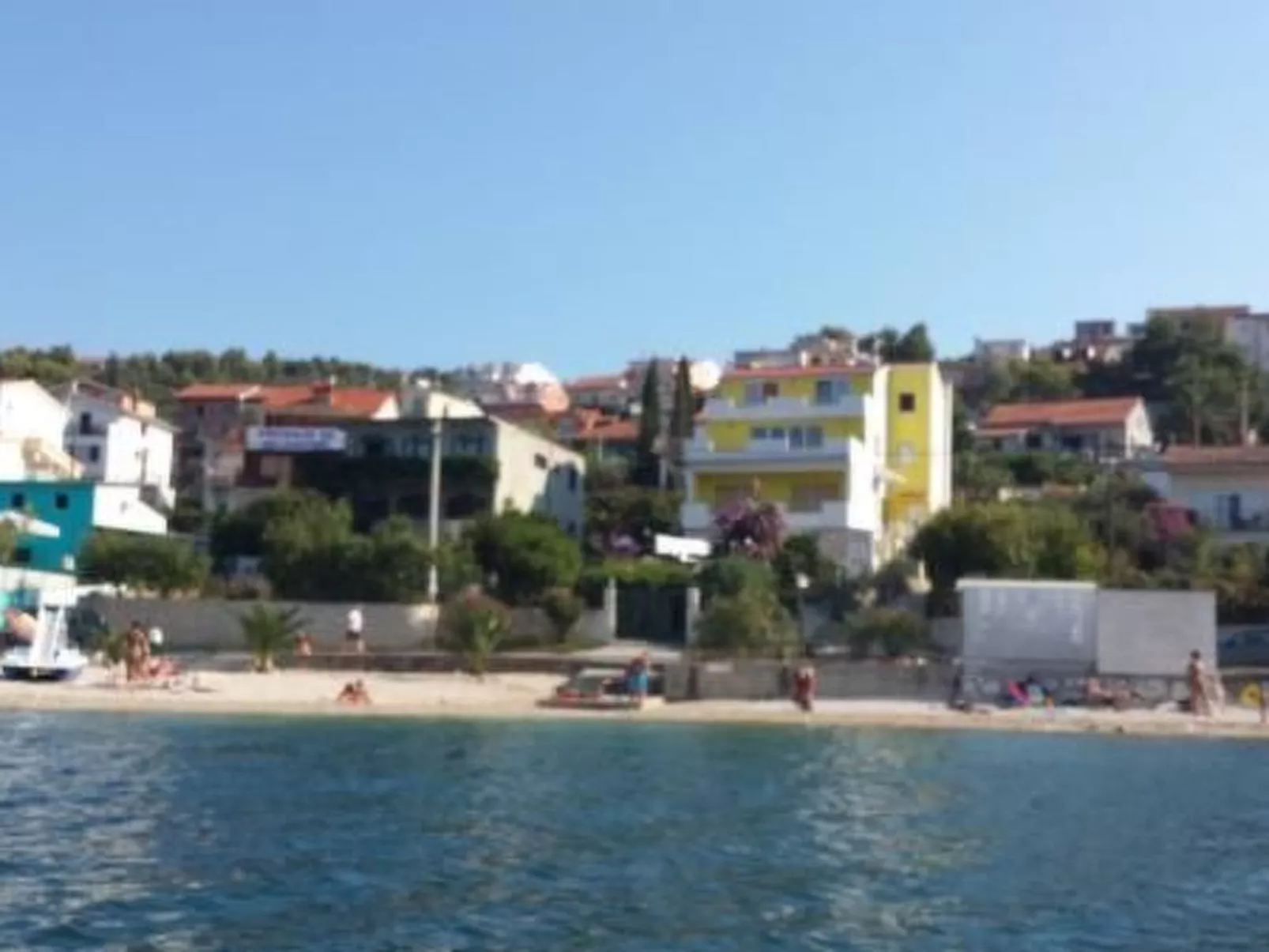 "MaLea" mit Blick auf das Wasser-Outside