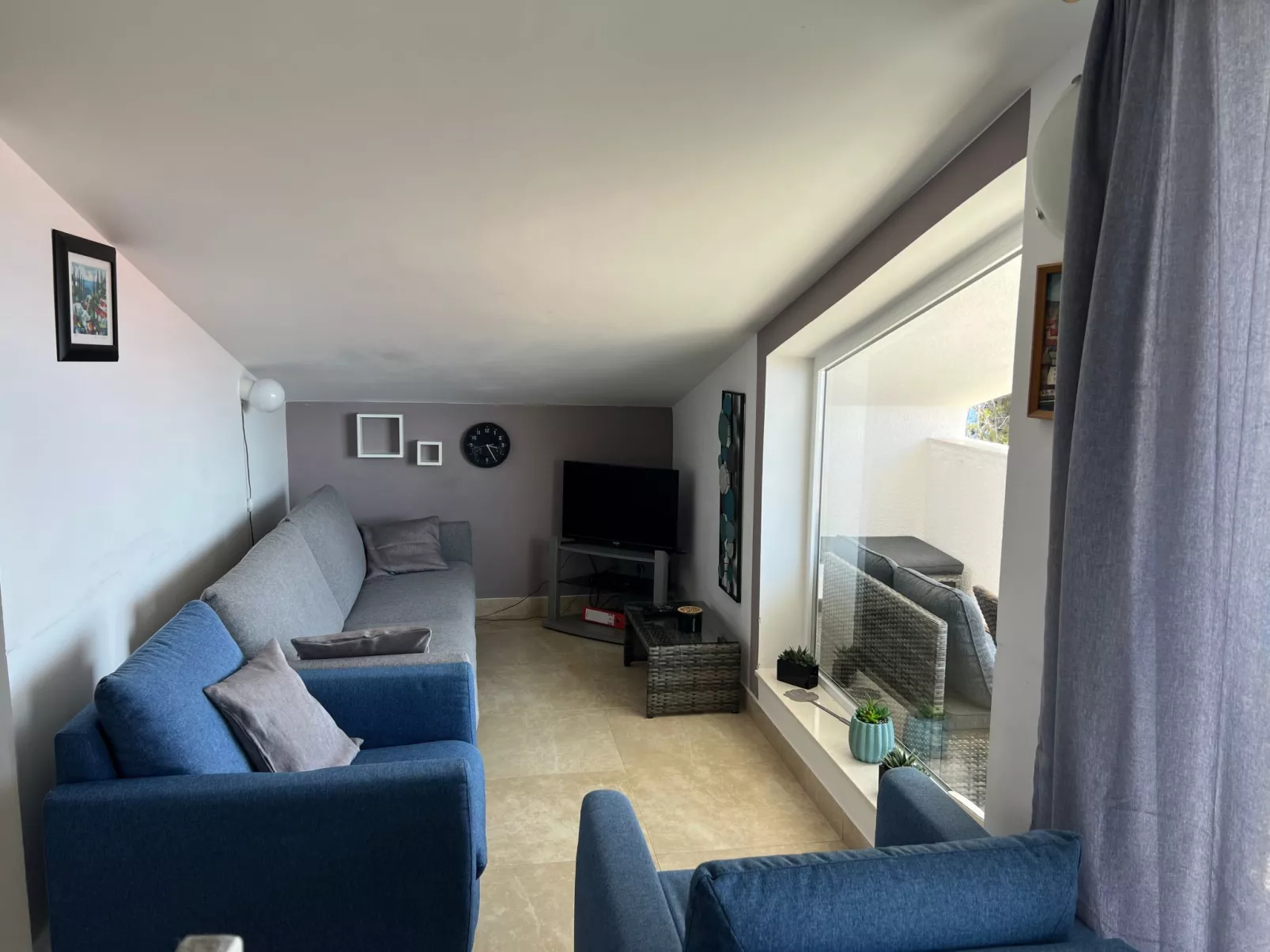 Mit Balkon und herrlichem Meerblick-Inside