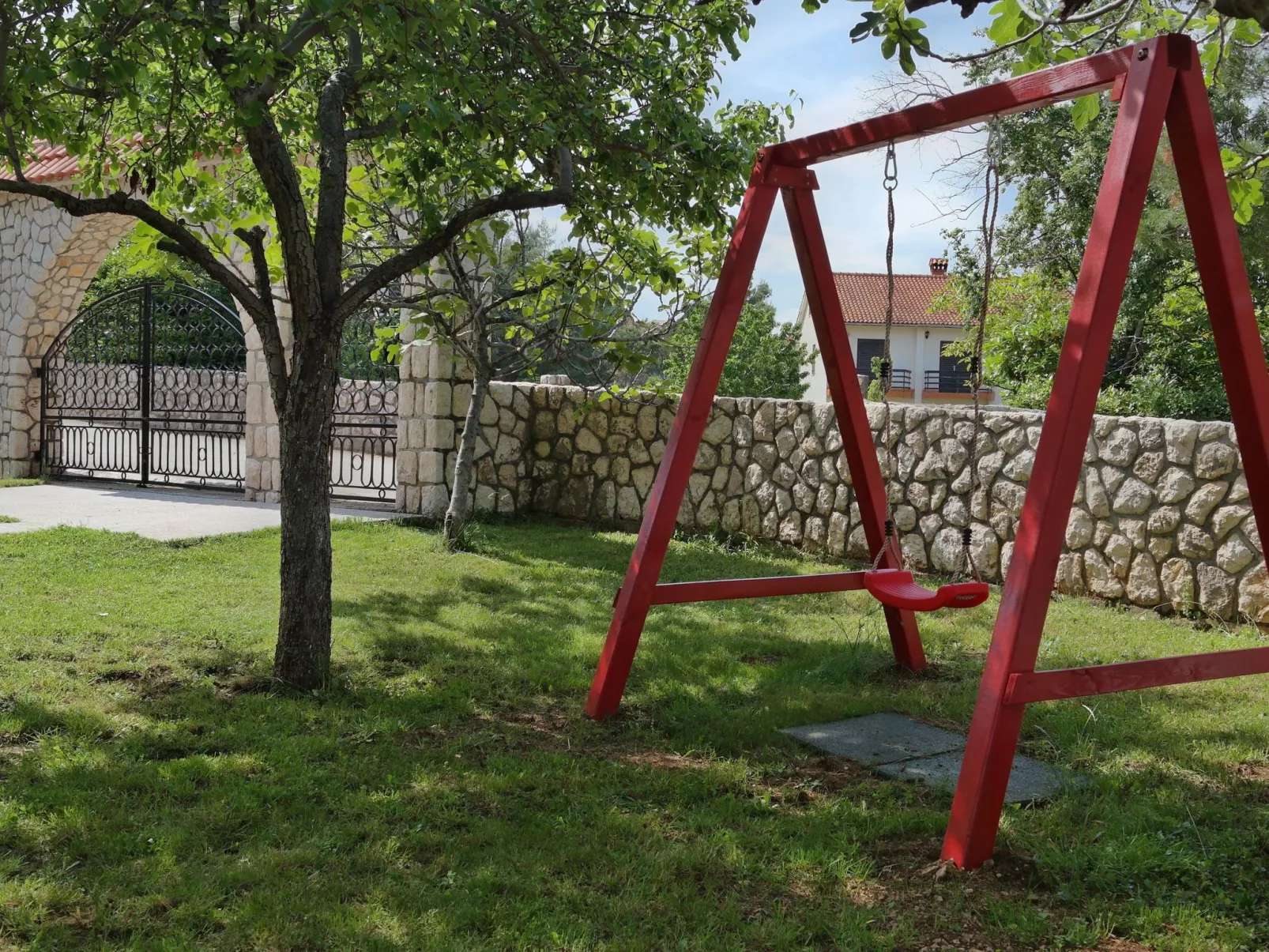 In Šilo mit Privatem Pool-Dehors