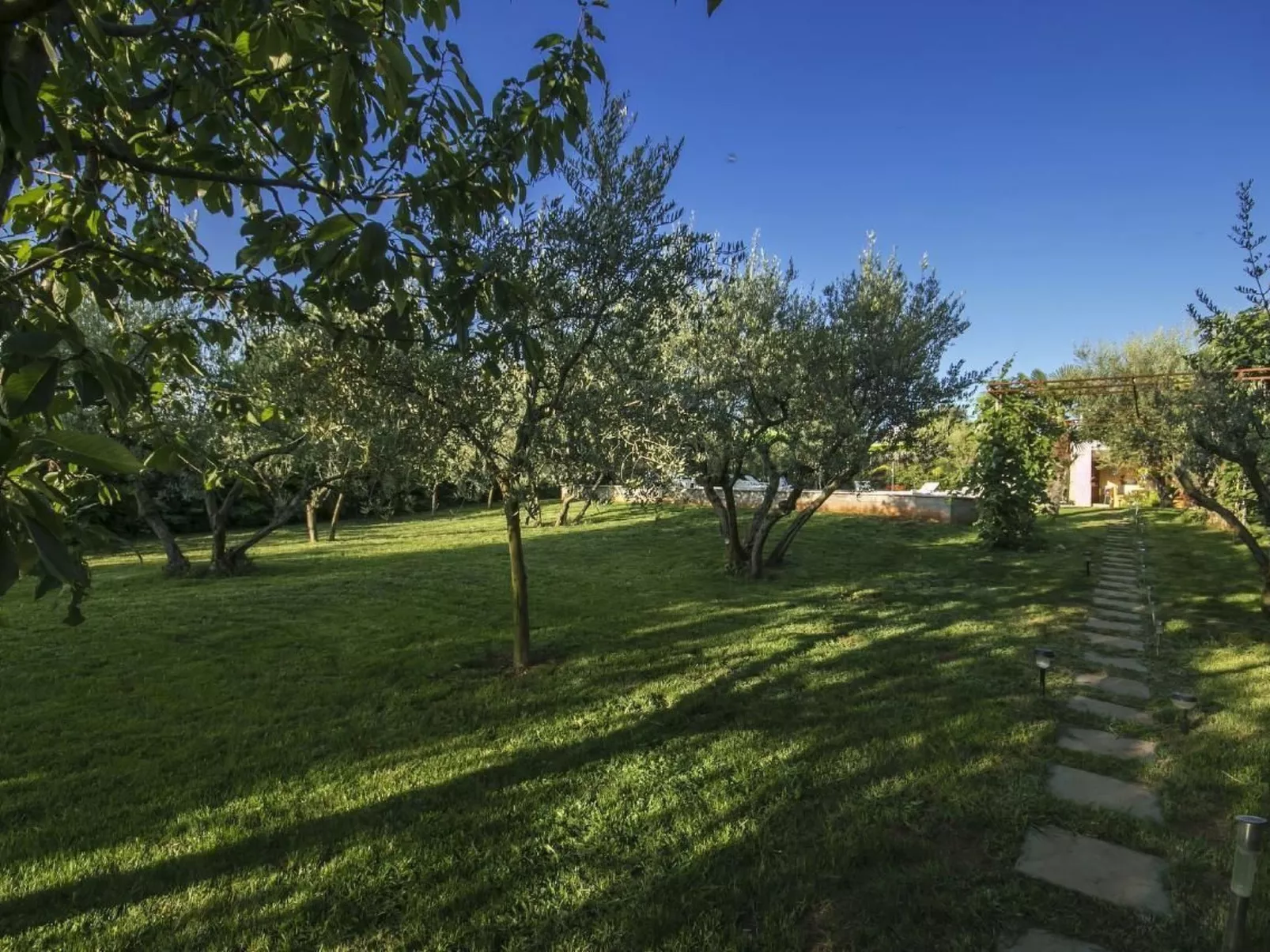 Residence Livija 2-Draußen