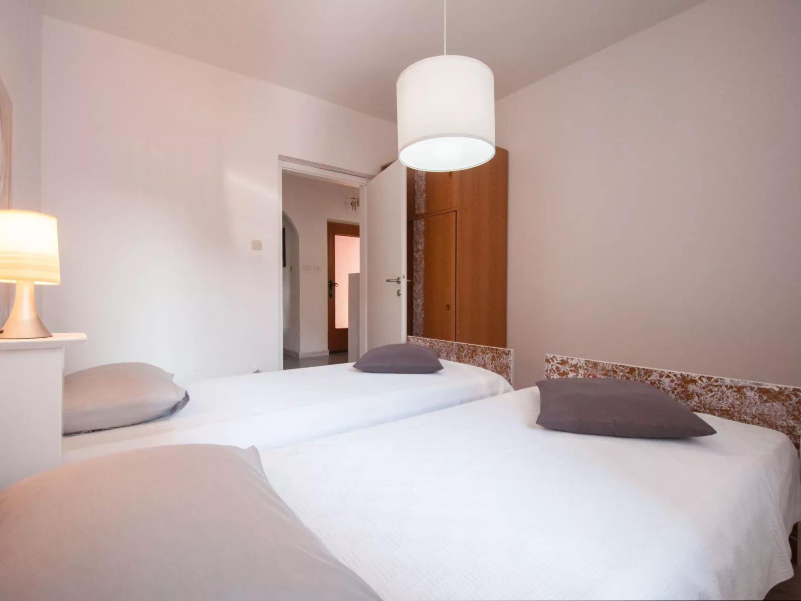 Wohnung Violett für 6 Personen-Dedans