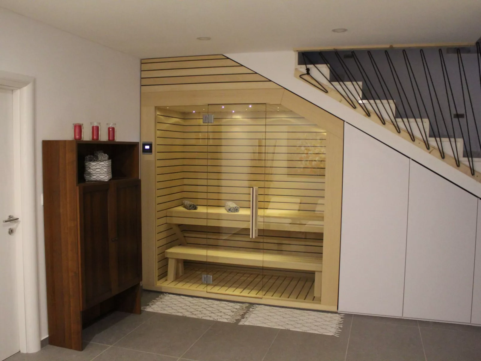 Neue New Villa Lana 40m2 Schwimmbad, Sauna, Whirlpool-Inside