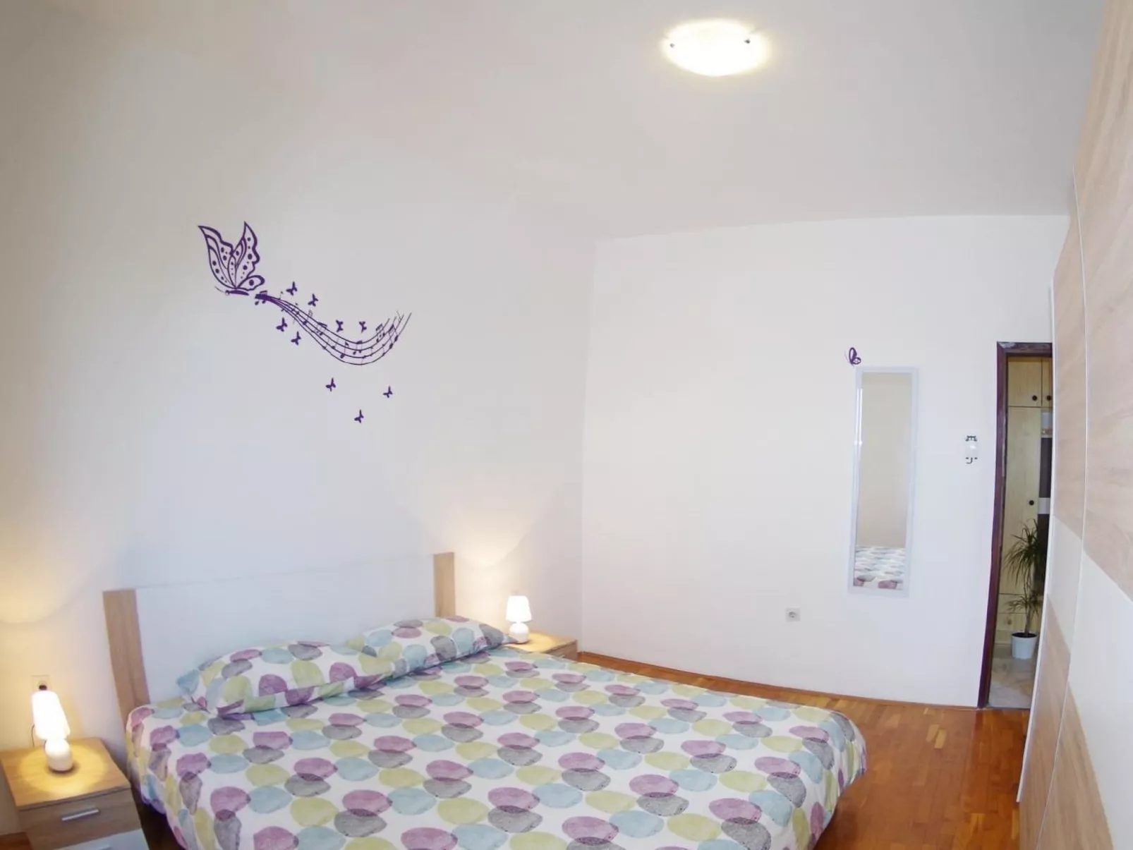 Im Dorf Peresiji-Dedans