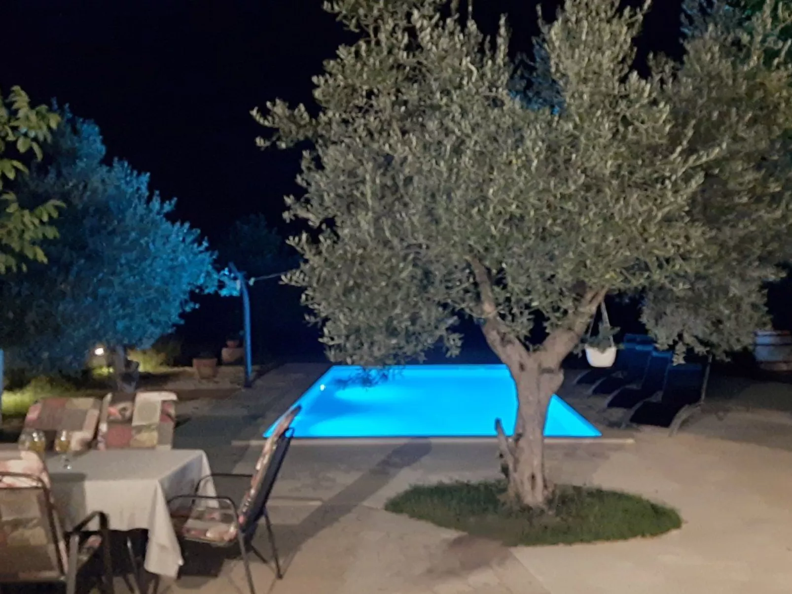 AQUA mit Pool-Outside