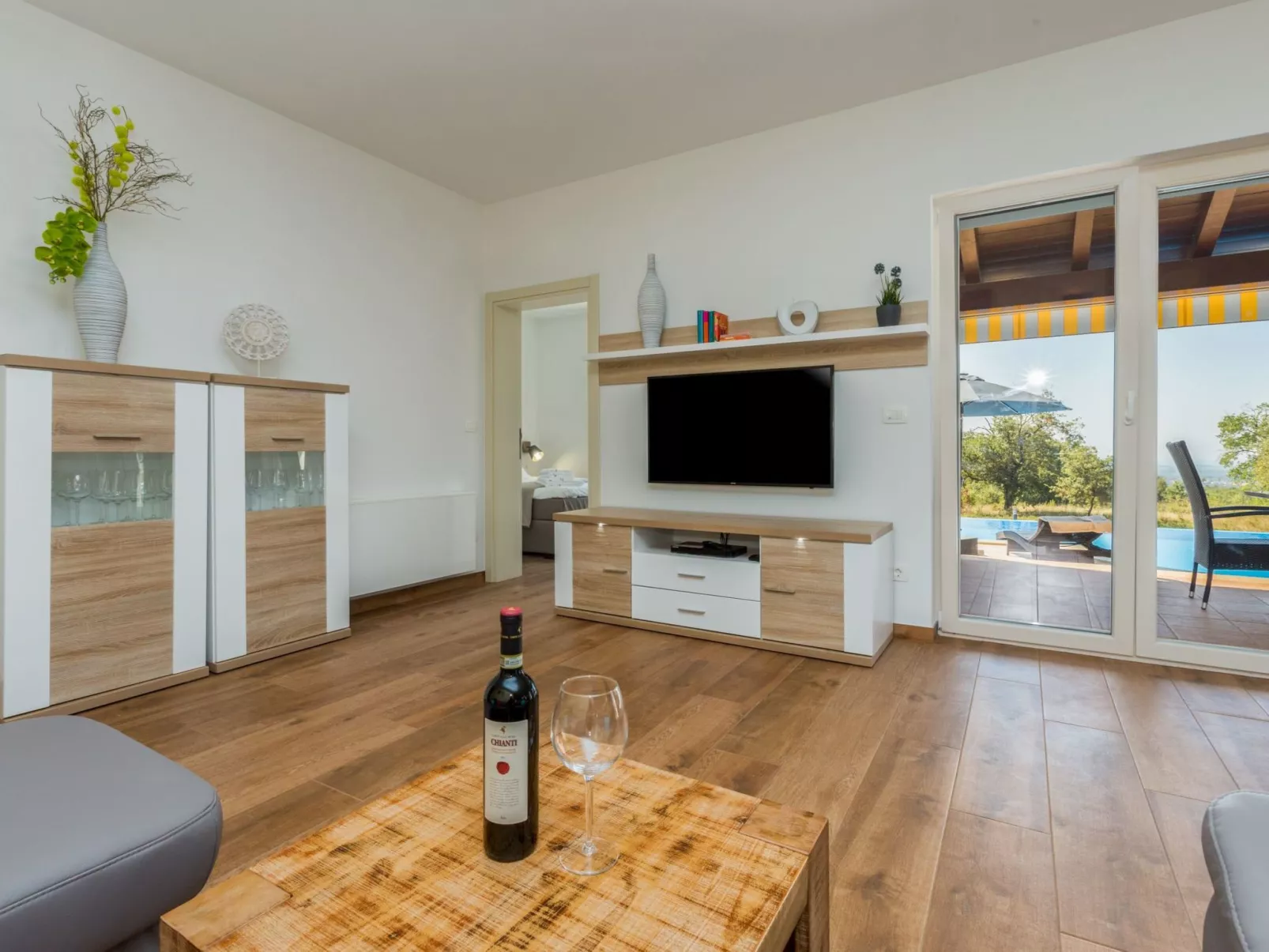 Tolles Ferienhaus in Deklići mit Privatem Pool-Dedans