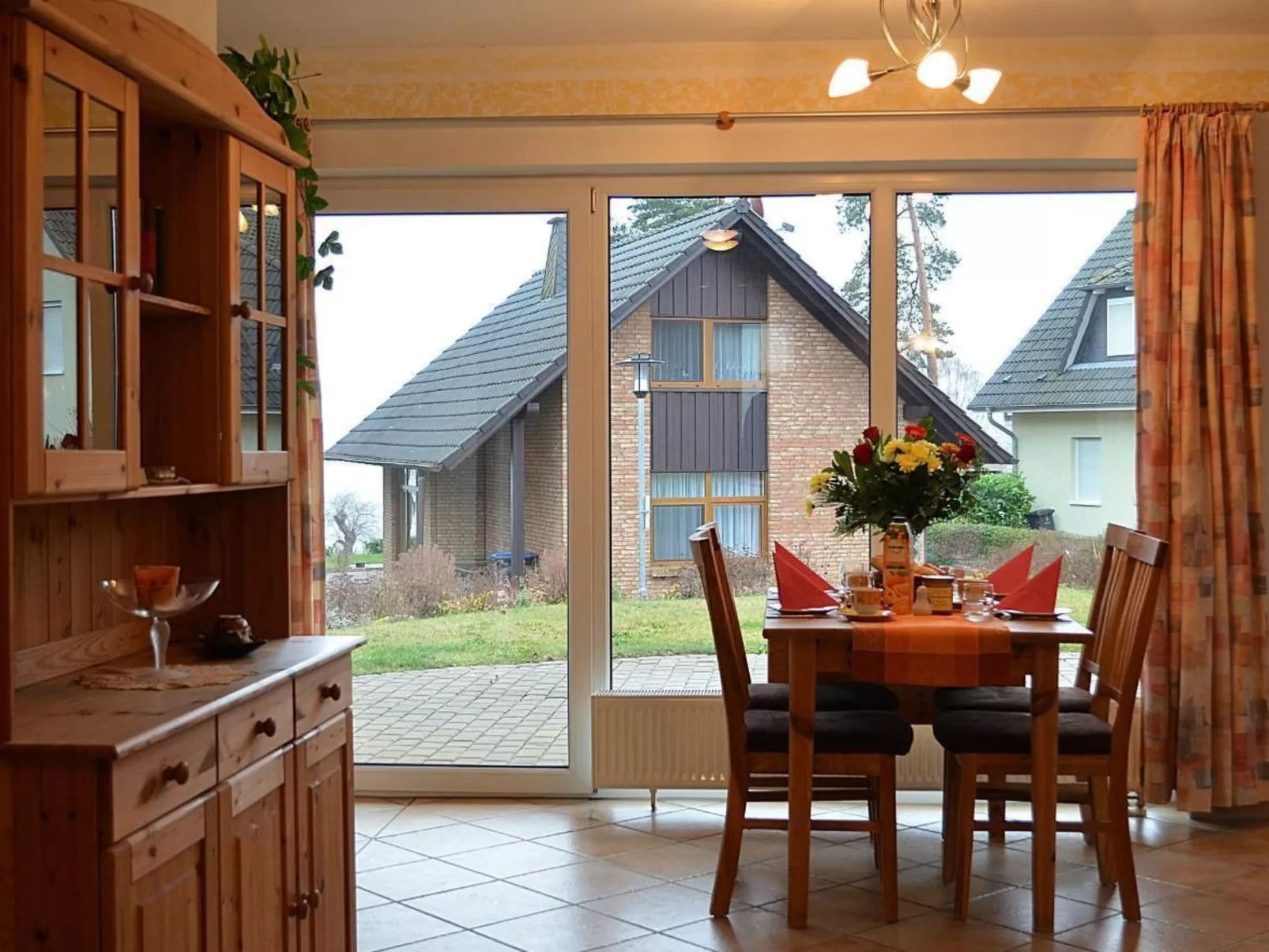 Erdgeschoss-Wohnung-Dedans