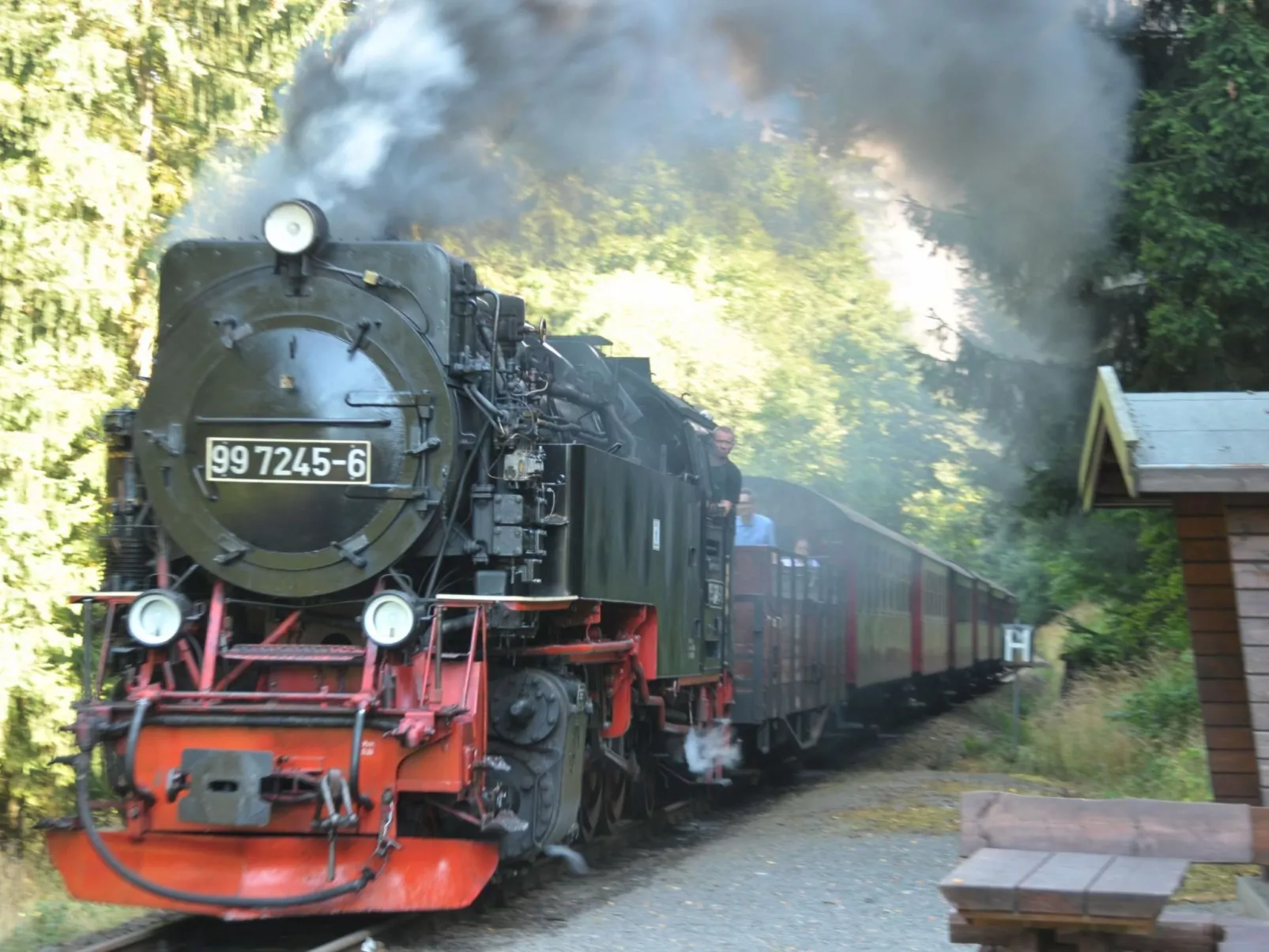 Mit herrlicher Aussicht in die Berge-Outside