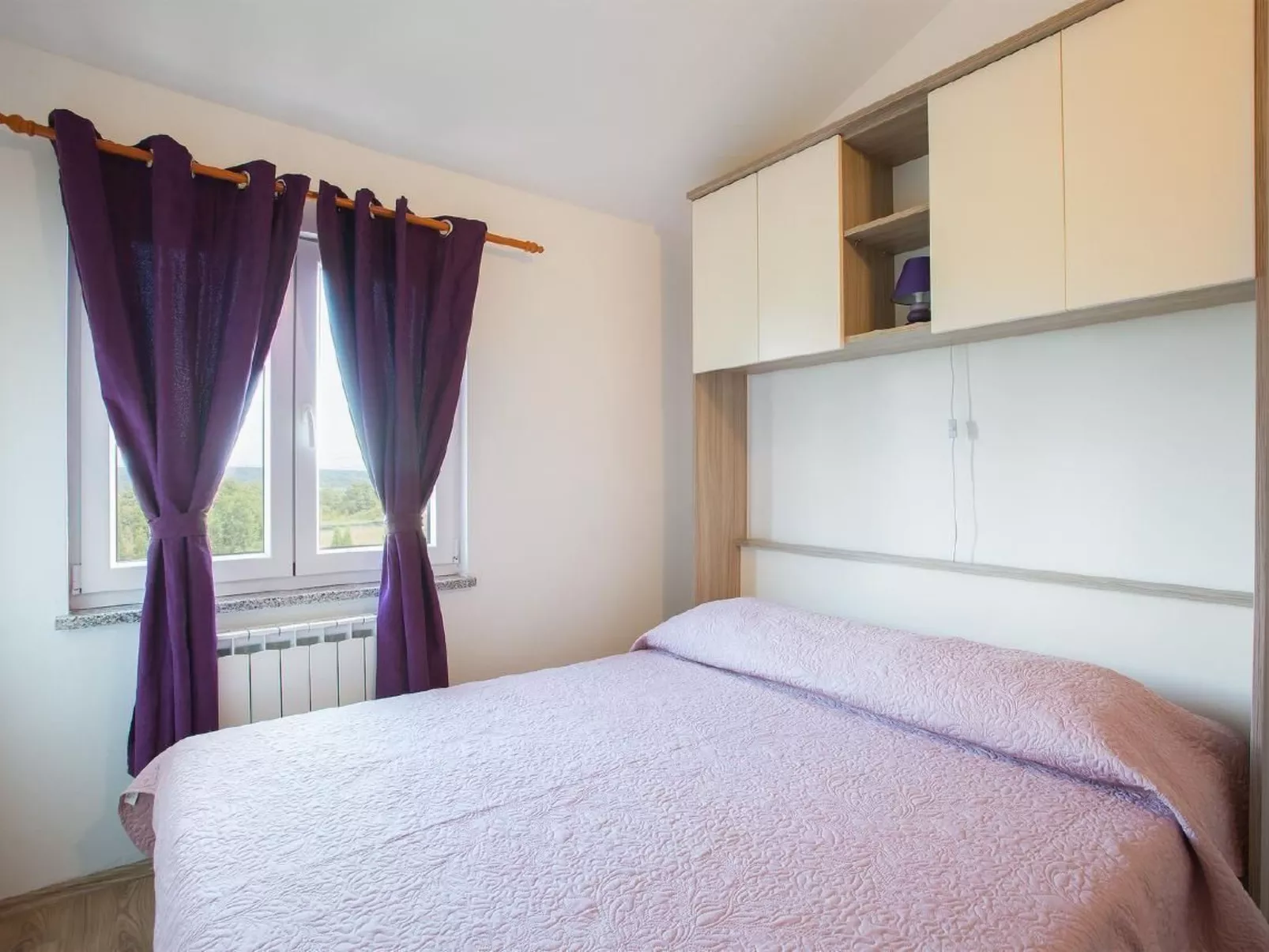 3-Schlafzimmer-Wohnung mit Gemeinschaftspool-Drinnen