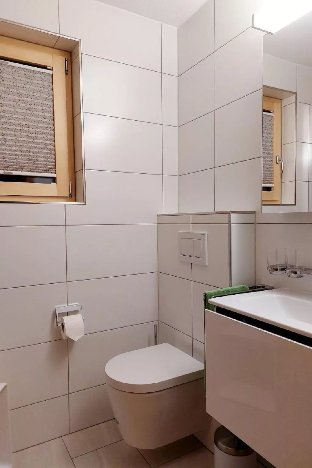 Chalet Brunnquell-Drinnen