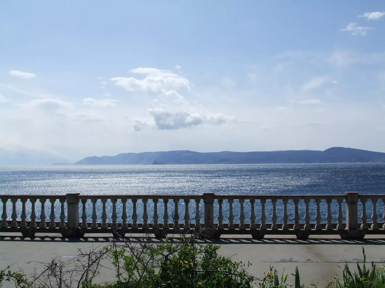 Helle Wohnung in Selce mit Terrasse-Outside
