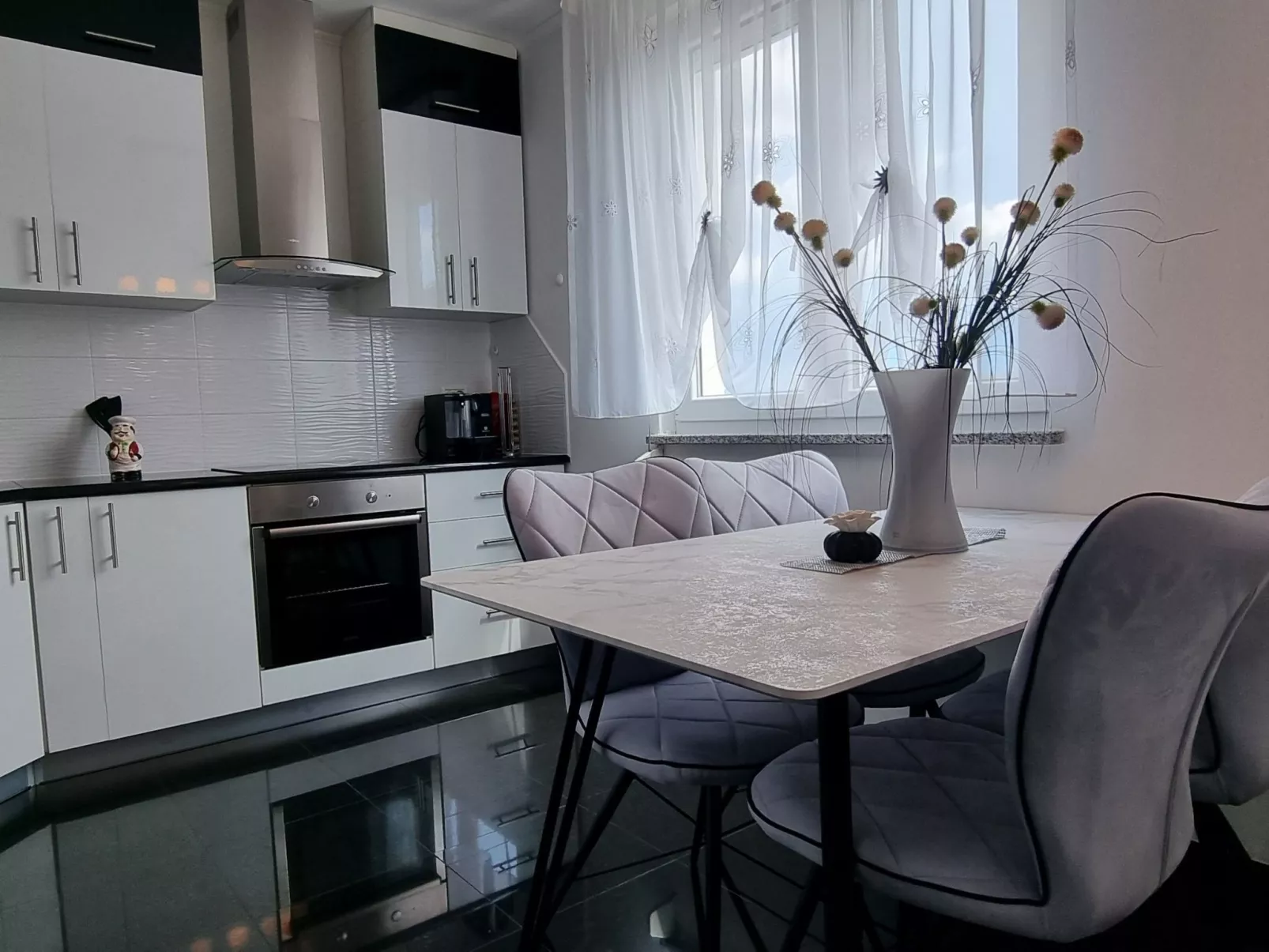 Apartment Denis-Drinnen