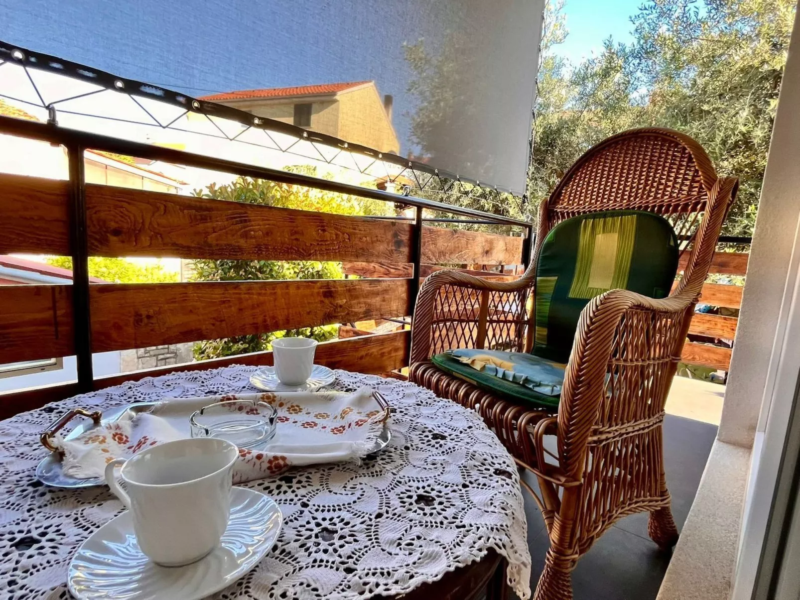 In Pula mit großem Dachbalkon.-Inside