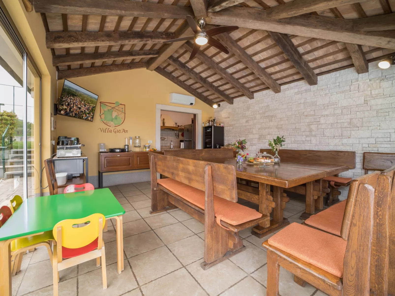 GioEin privater Bereich für 16 Personen, Pool und Sport-Inside