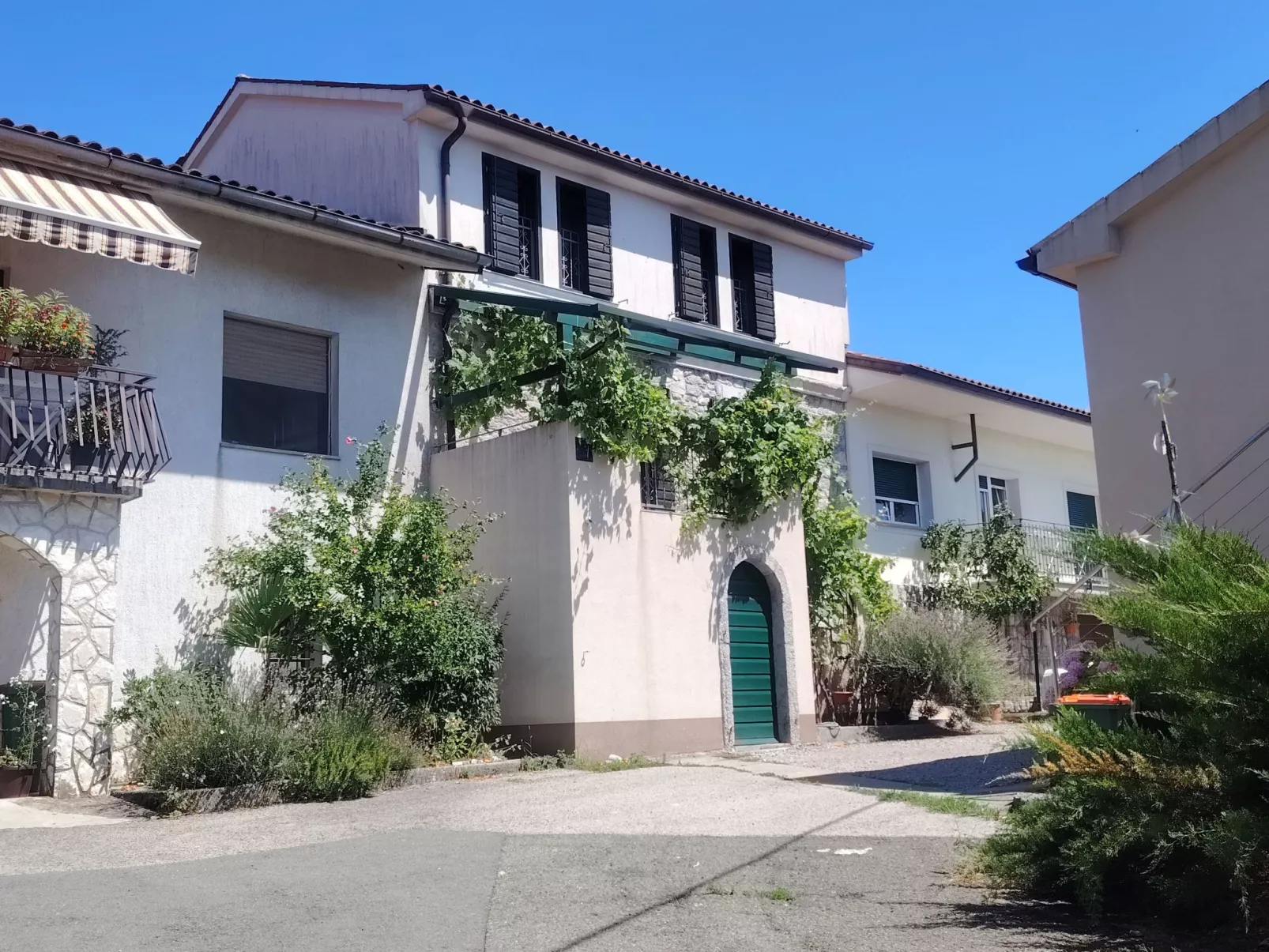 Villa Salvia-Outside