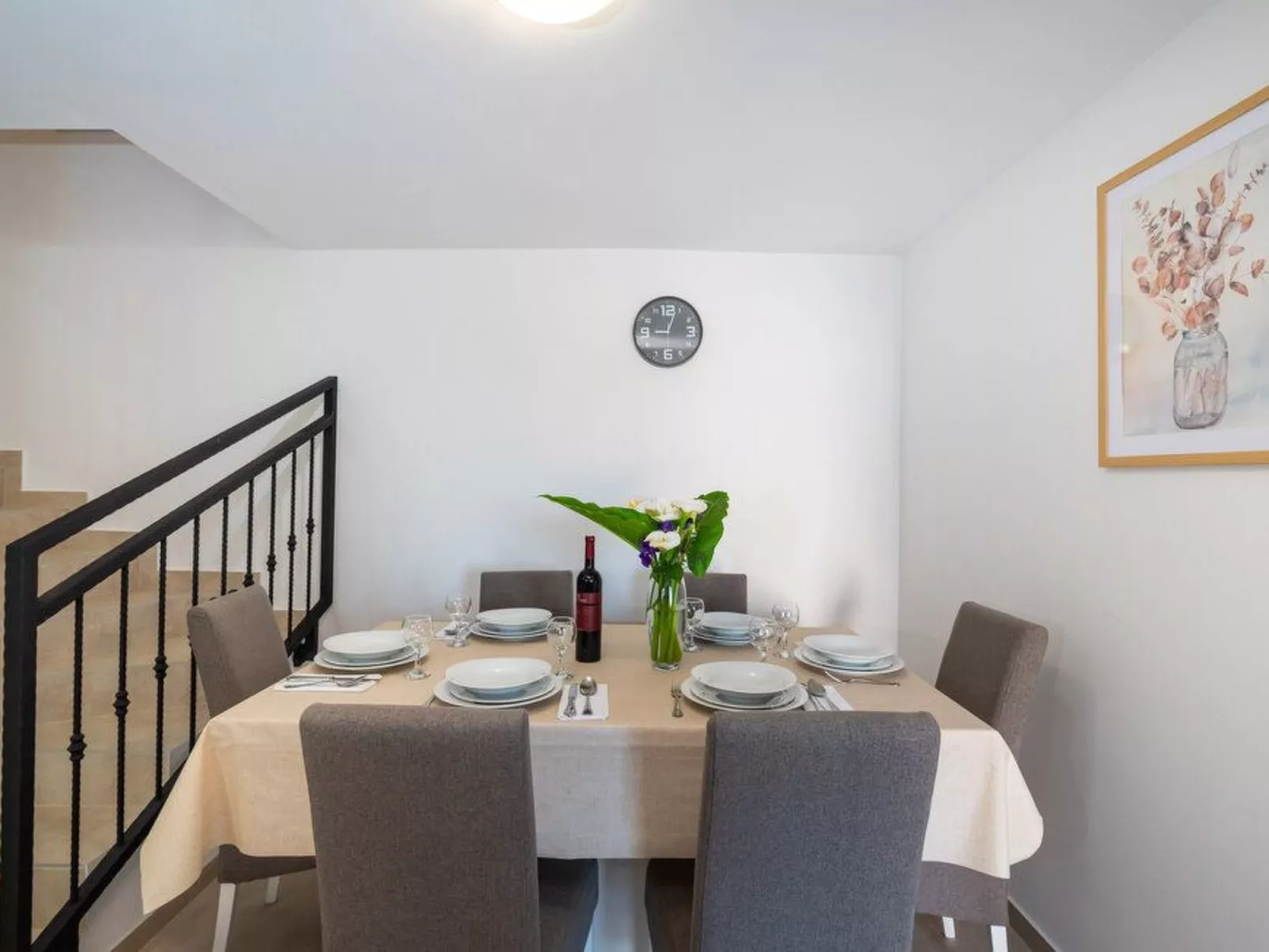 Mit Jacuzzi-TA Leut Agency-Inside