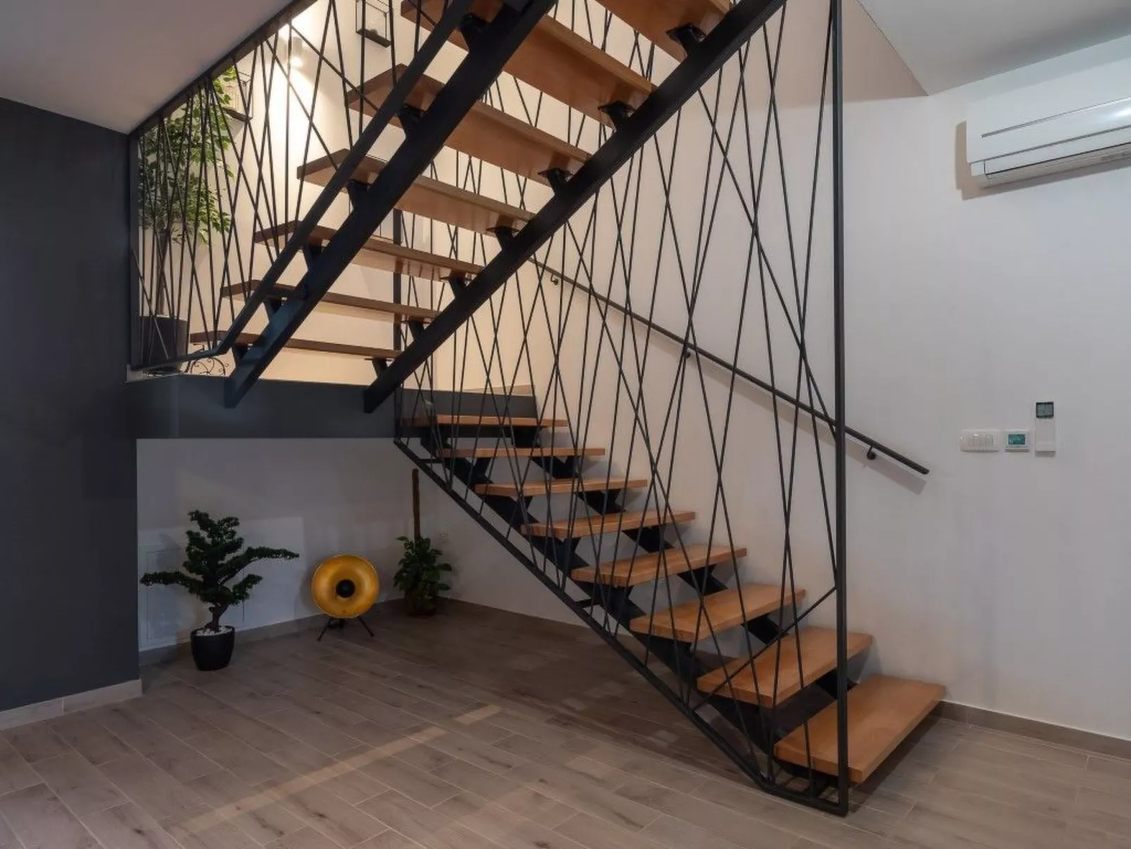 Villa Dali-Image-tags.info