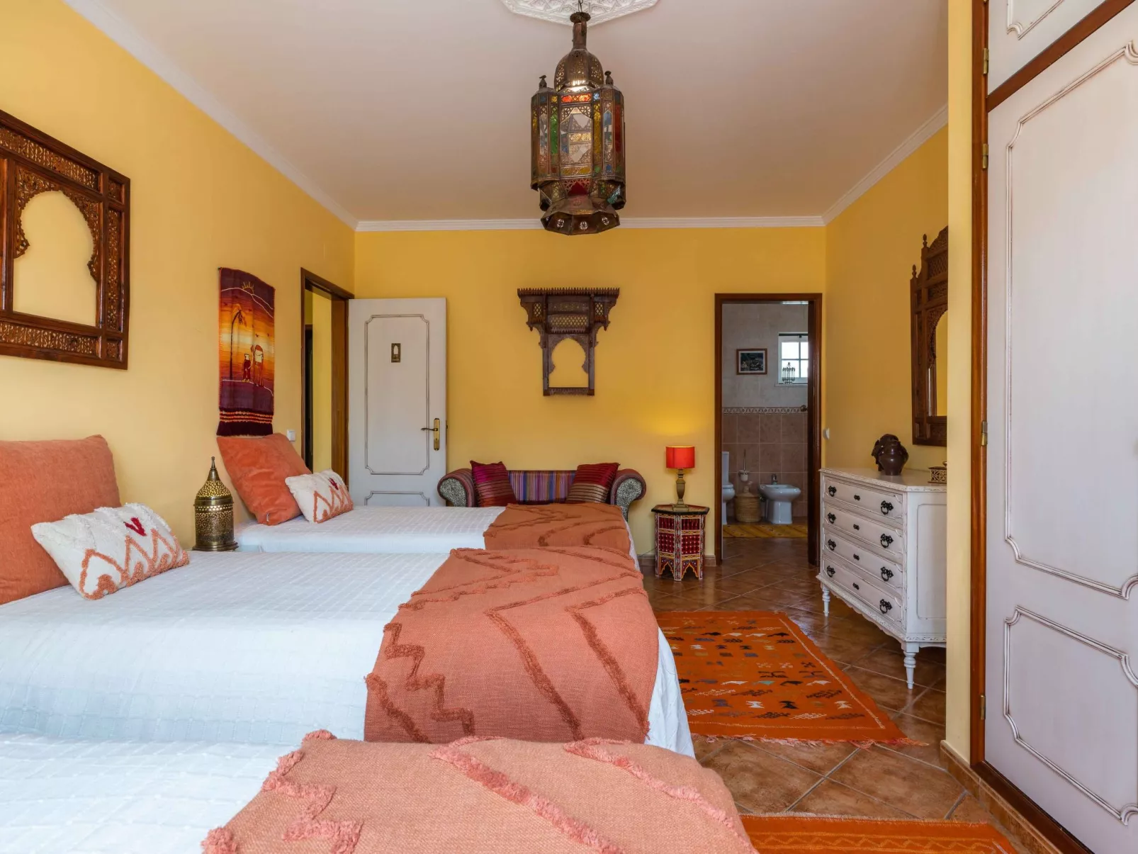 Feriendorf "Riad Serpa Galé". - Drinnen