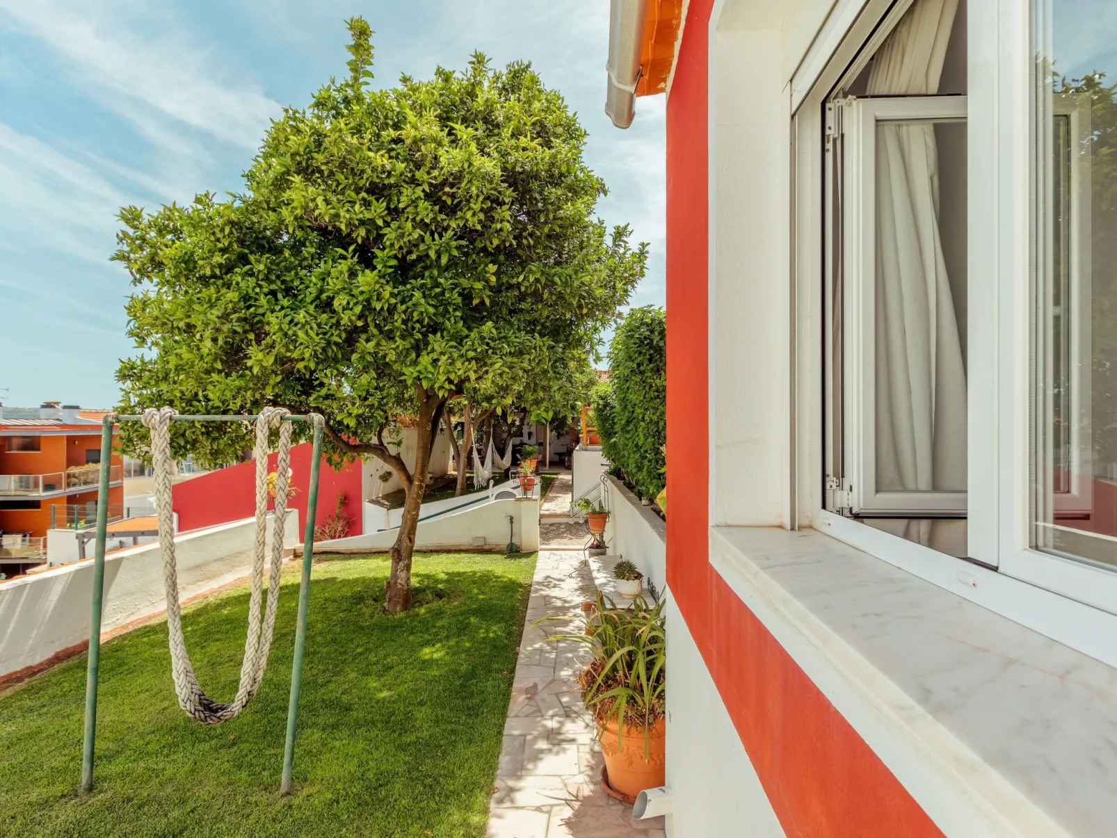 In Algés mit Kleinem gemeinsamem Pool - Draußen