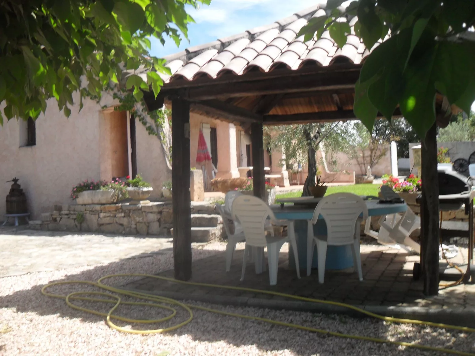 Beheizter Pool ab Mitte April-Outside