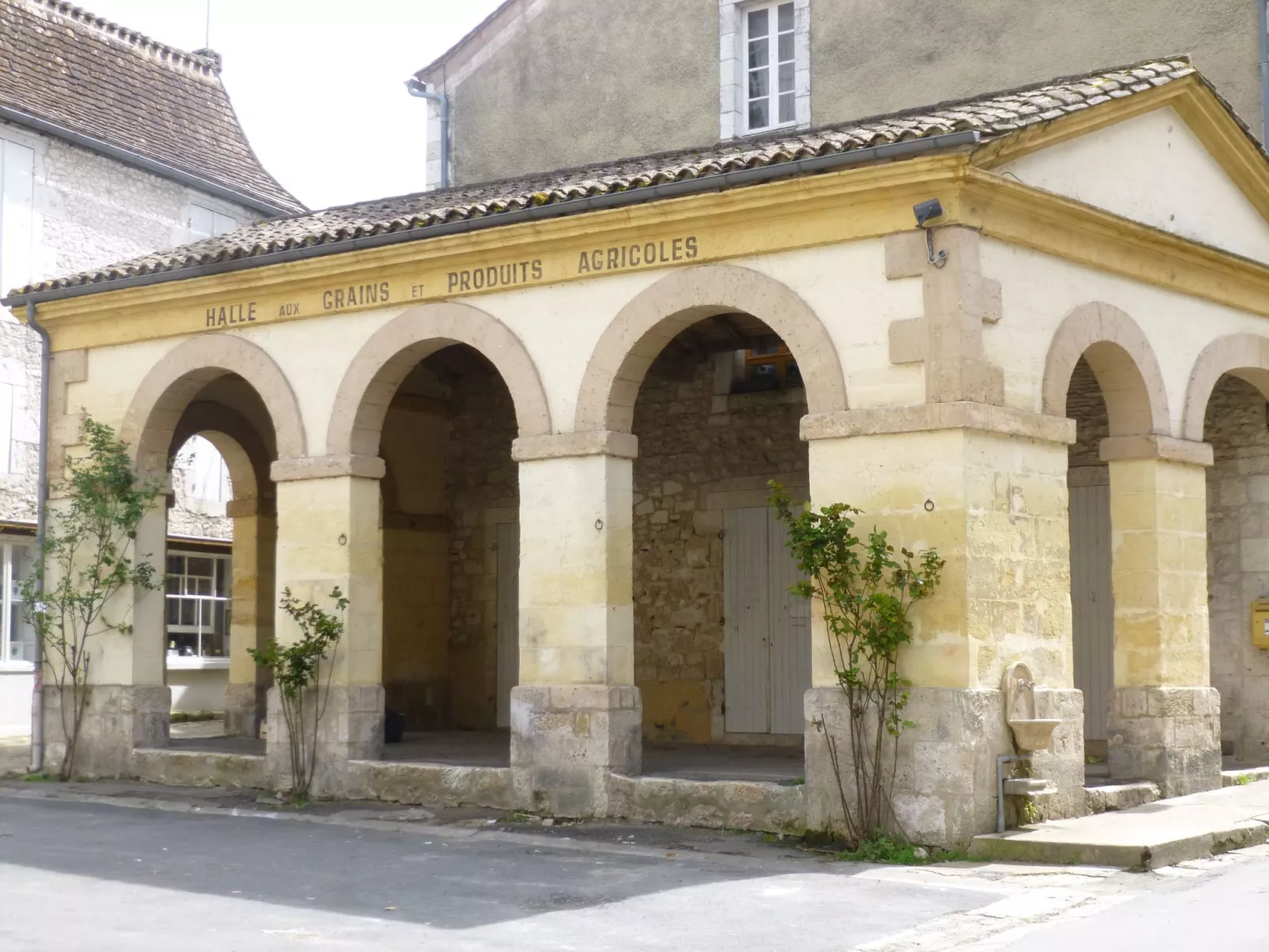 Fachwerkhaus "gitealienor perigord"-Outside