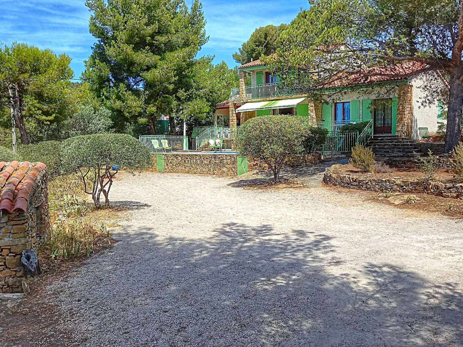 Villa und Pool mit Meerblick nur für Sie-Image-tags.info