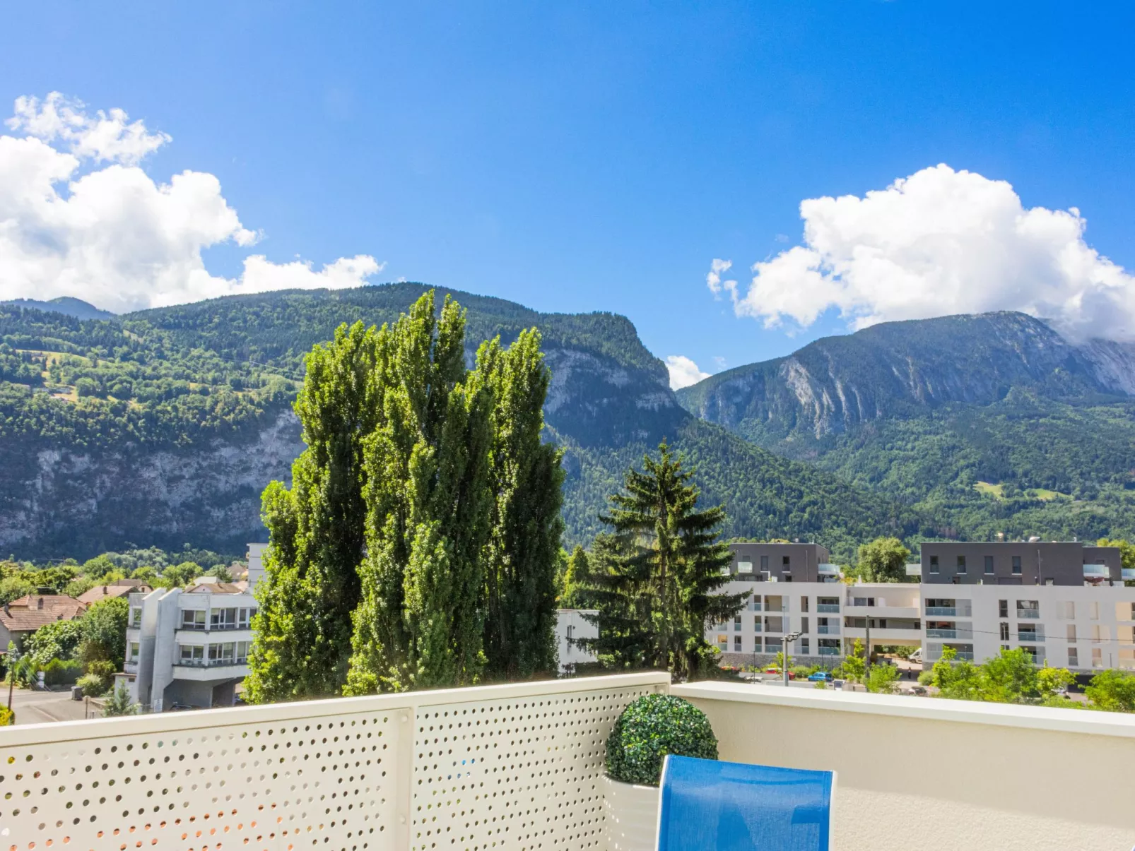 Gemütliches Condo mit wunderschönem, ruhigem Bergblick-Draußen