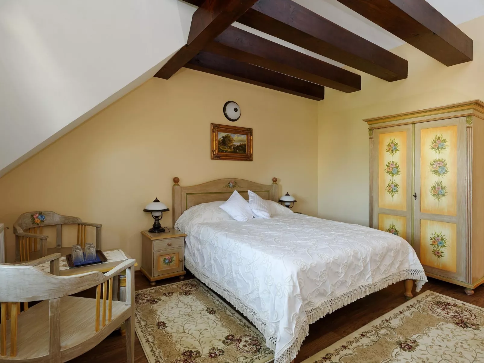 Kürzlich in eine Ferienvilla konvertiertes (2010), umfriedetes Haus aus der Sac-Inside