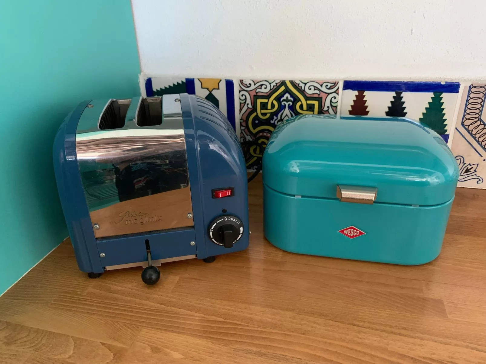 "Julia" mit Blick auf das Wasser-Dedans