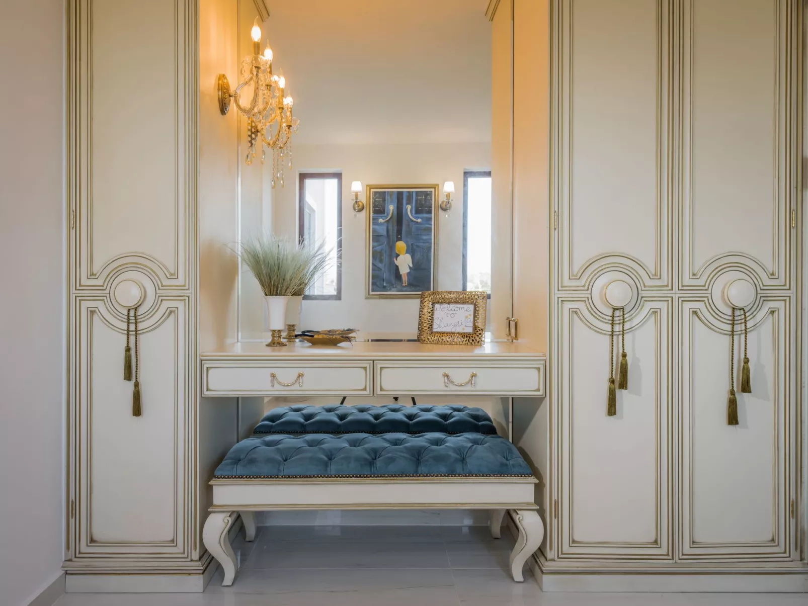 In Arkadii mit Außenpool-Drinnen