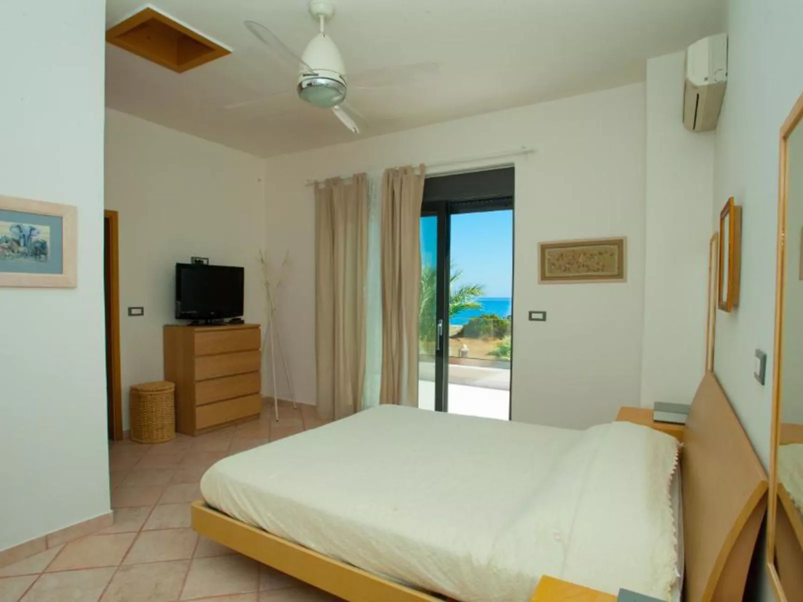 Villa Fenia-Image-tags.info