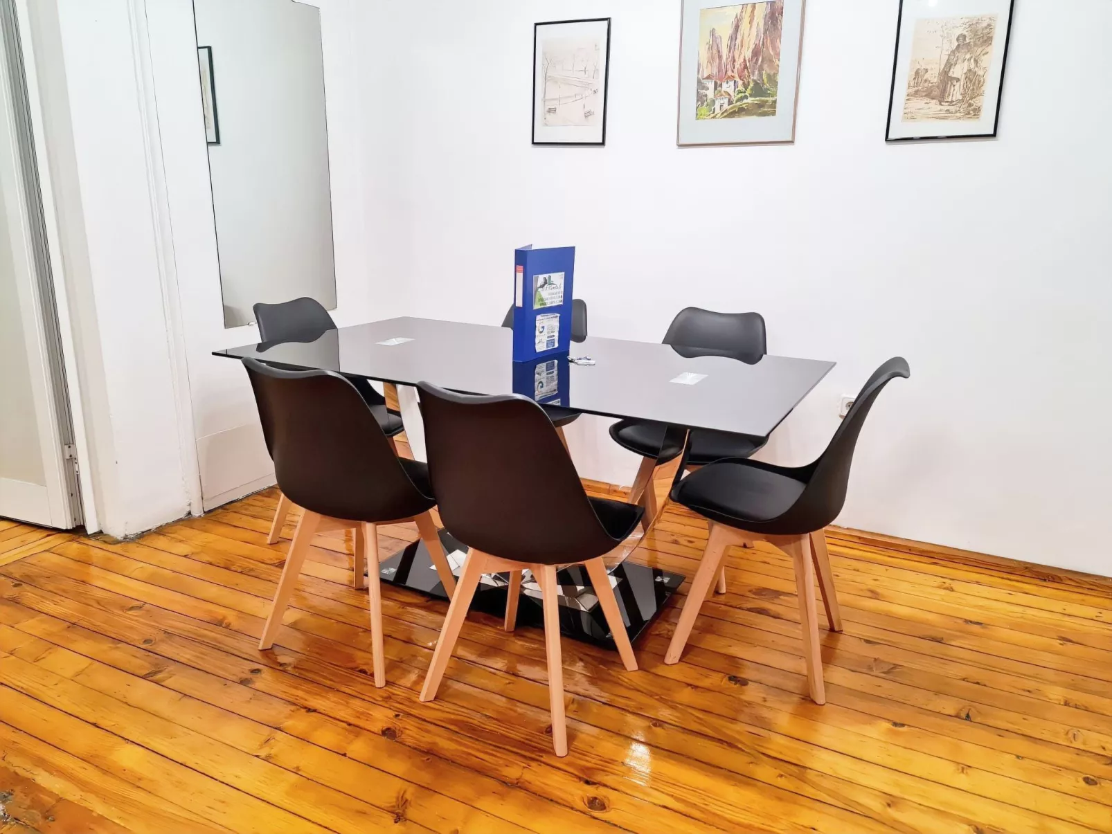 Komfort-Suite im Zentrum von Sofia, zwei Schlafzimmer, acc - Dedans