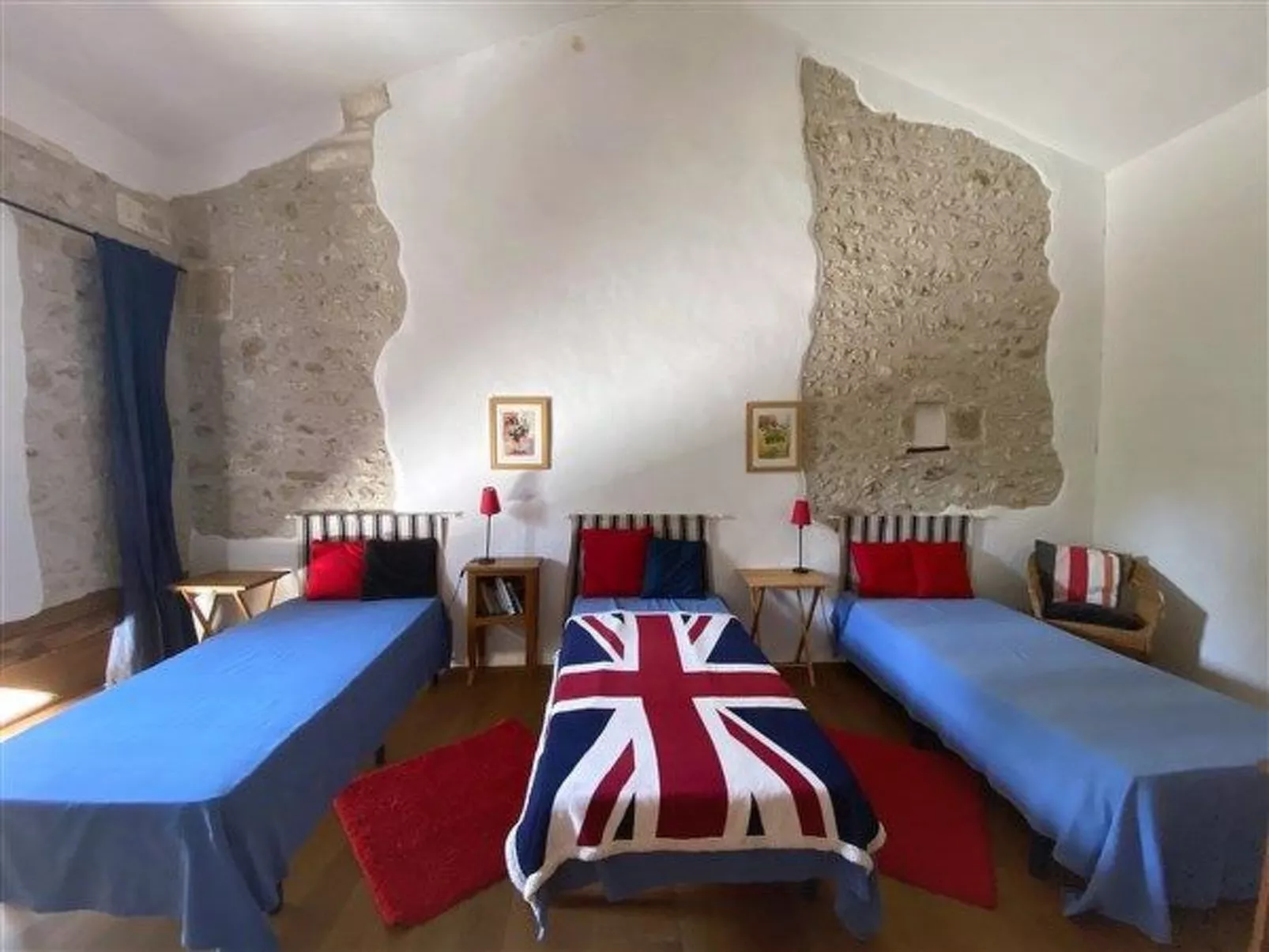 Domaine des Prairies de Latry-Inside